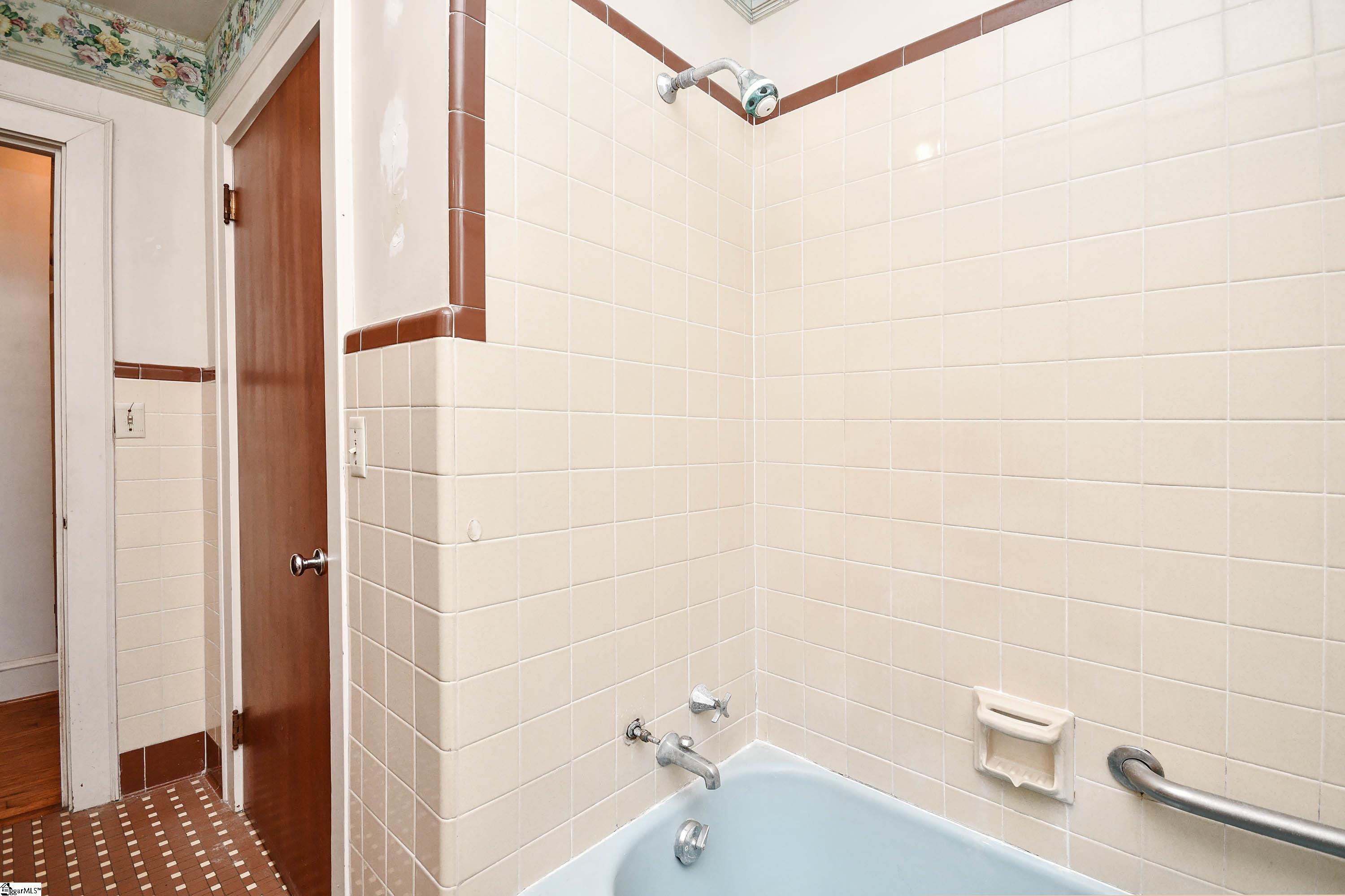 6 Beatrice Street Greenville, SC 29611