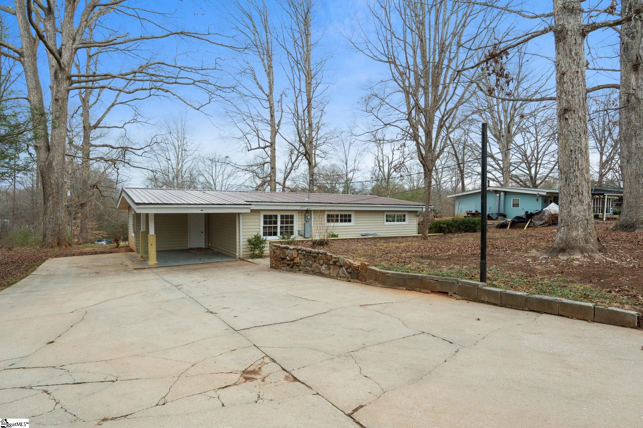 407 Dogwood Lane Extension Travelers Rest, SC 29690