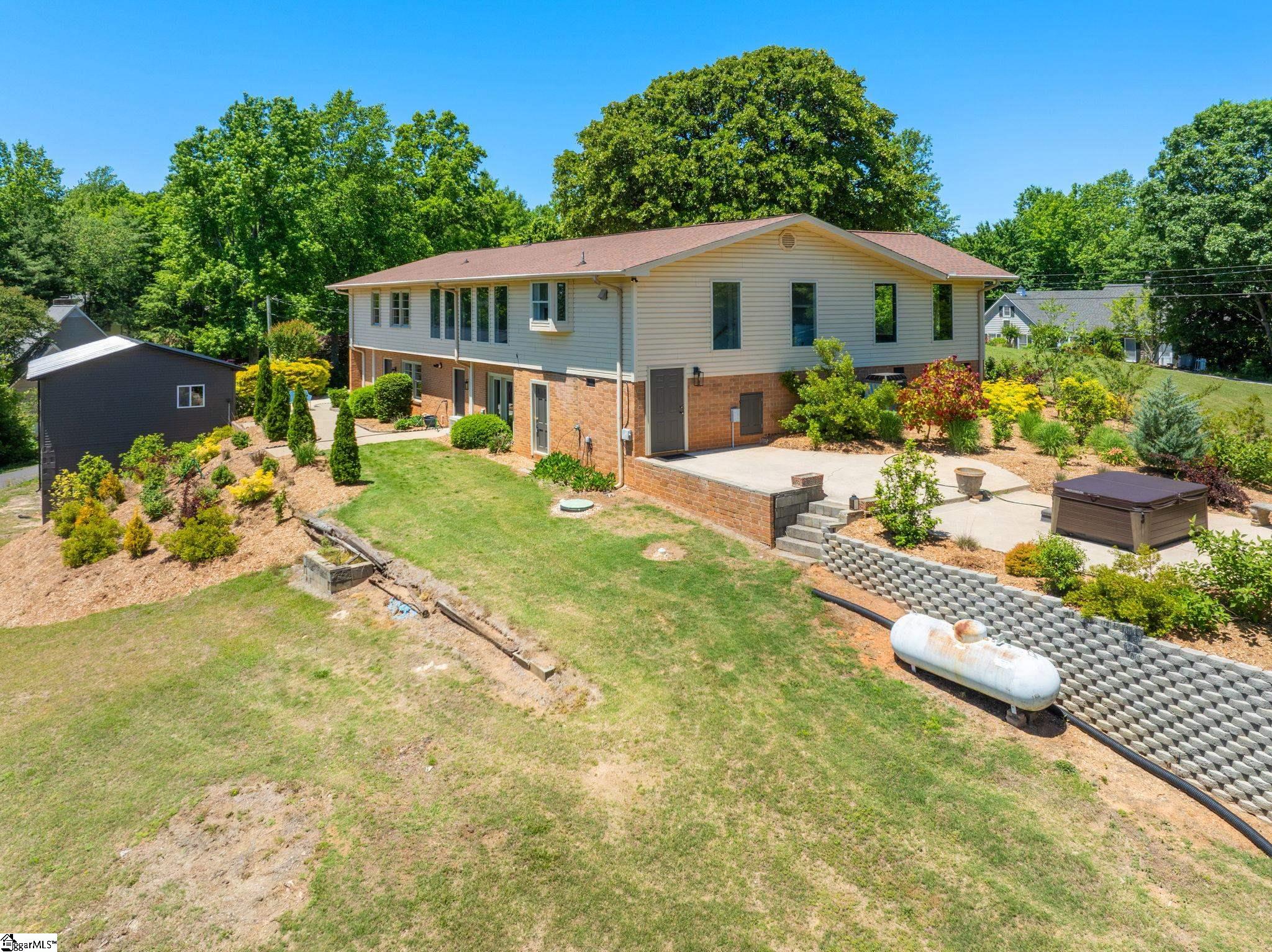 219 Fairview Drive Greenville, SC 29609