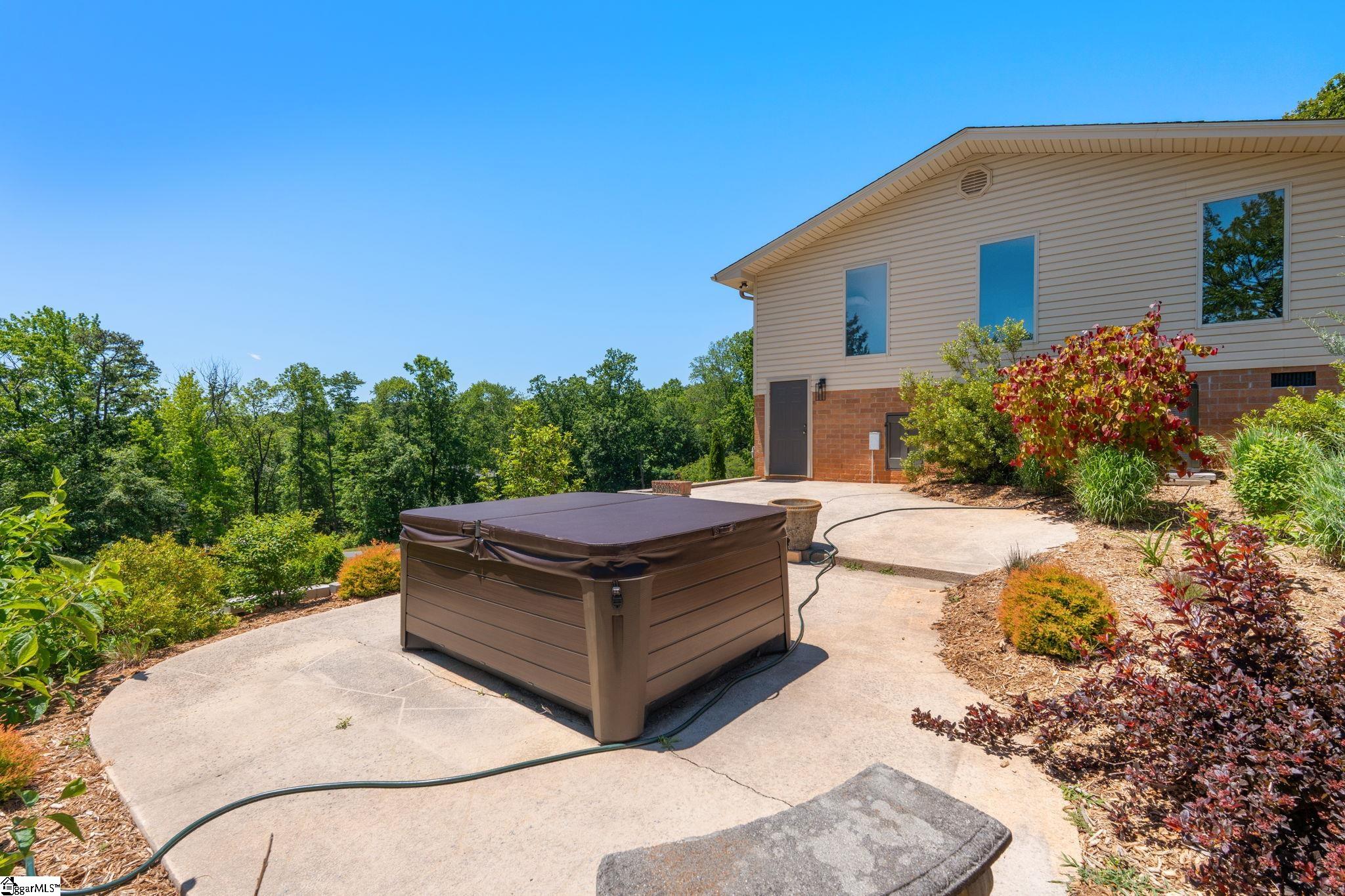 219 Fairview Drive Greenville, SC 29609