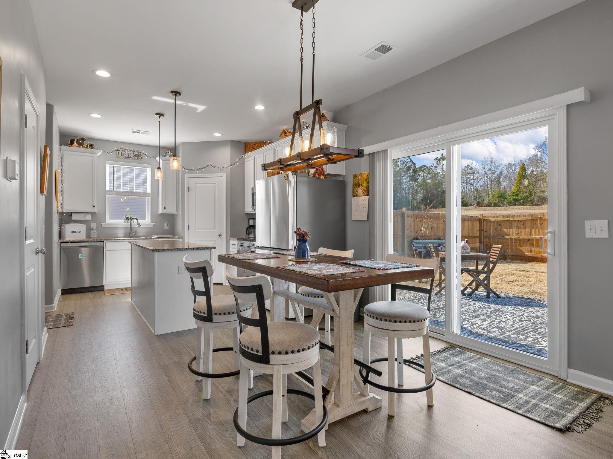 610 Circinae Road photo 18