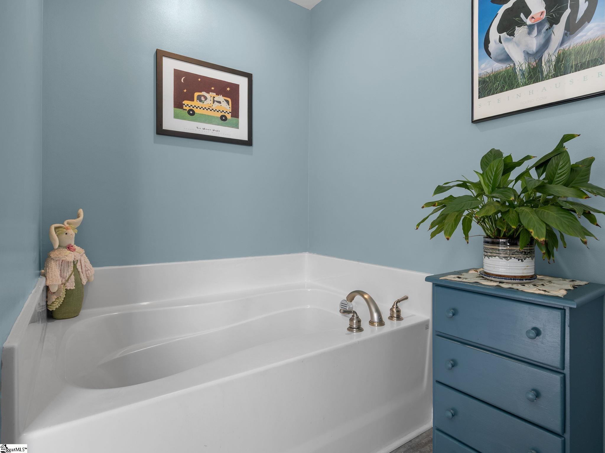 610 Circinae Road photo 32