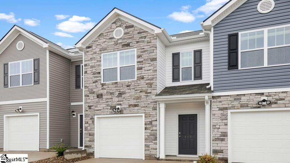 105 Pleasant Woods Trail Greenville, SC 29605