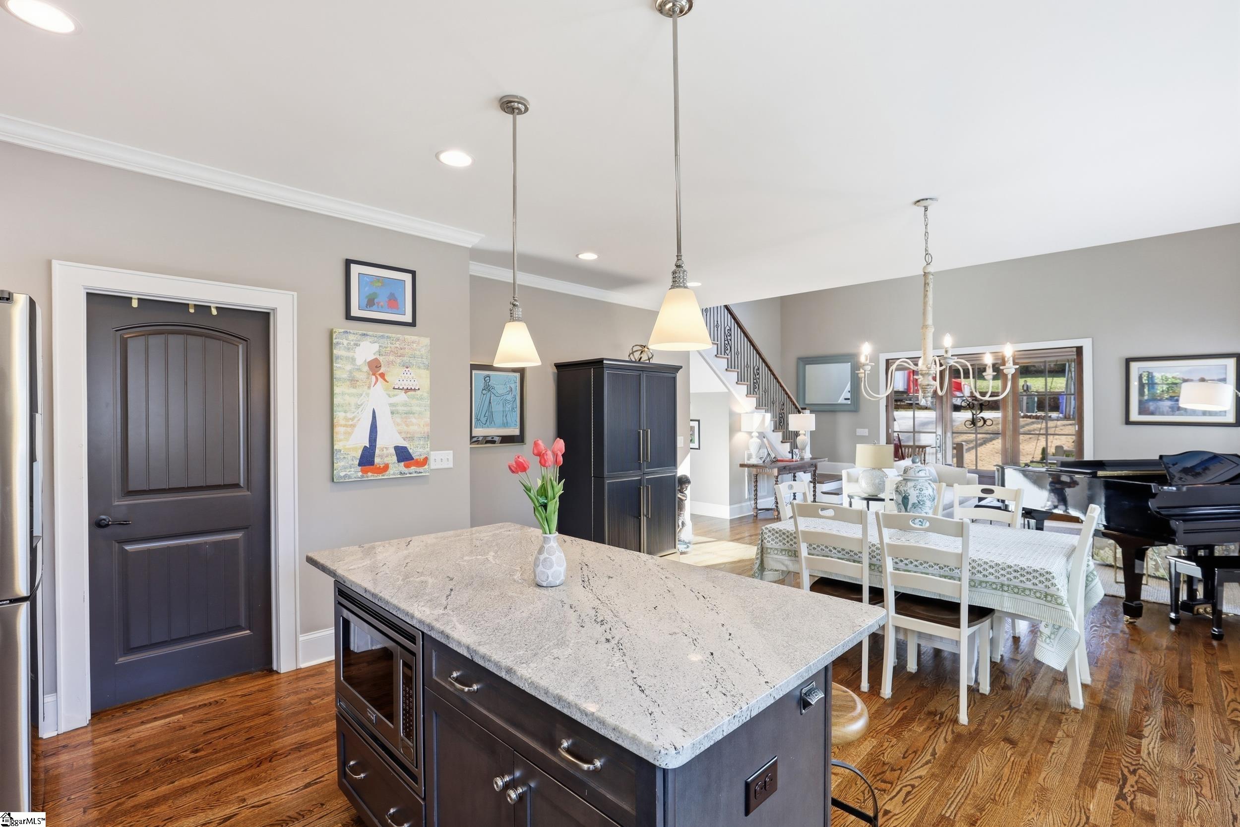 218 Cammer Avenue Greenville, SC 29605