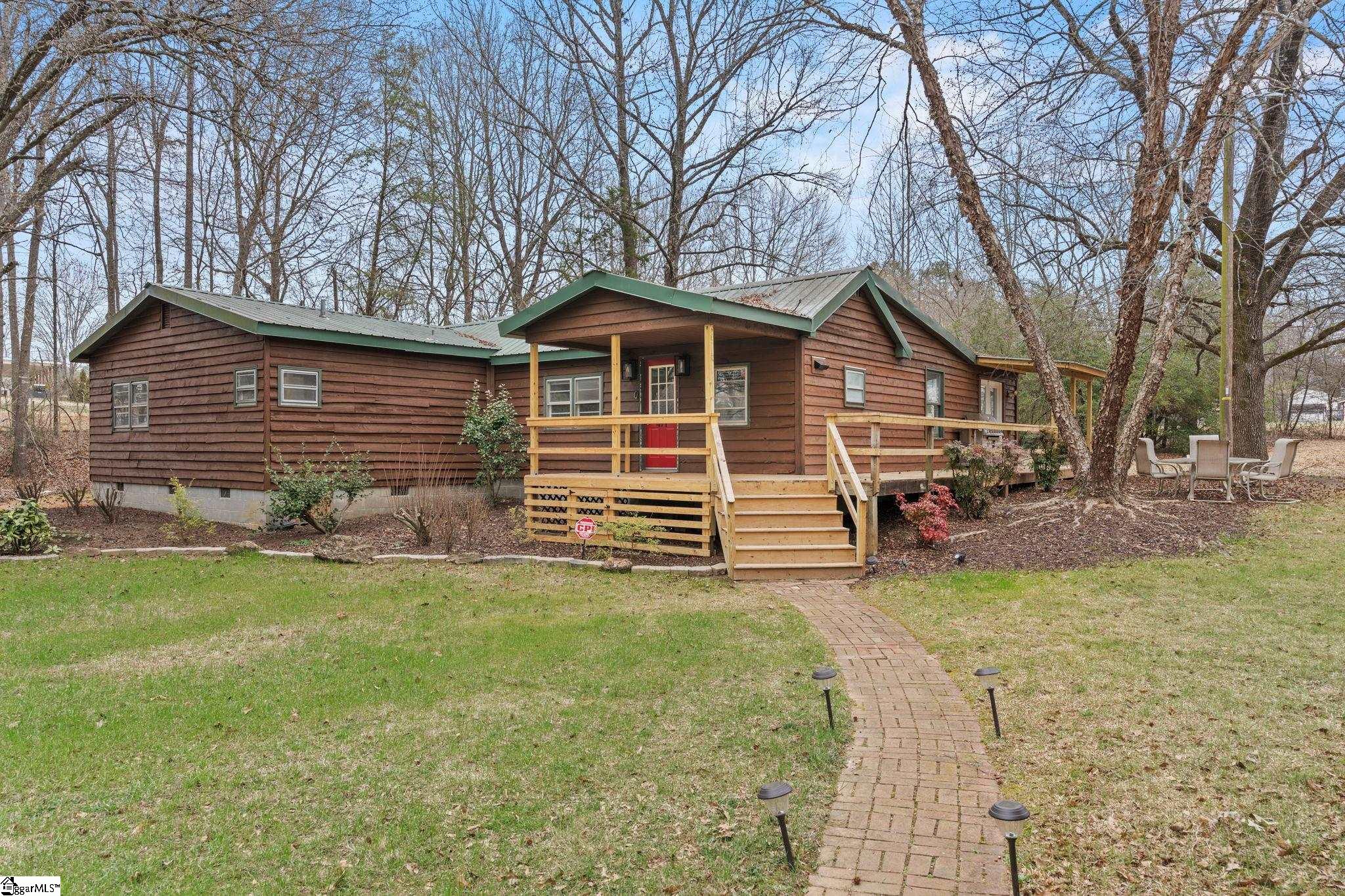 471 Chapel Road photo 1
