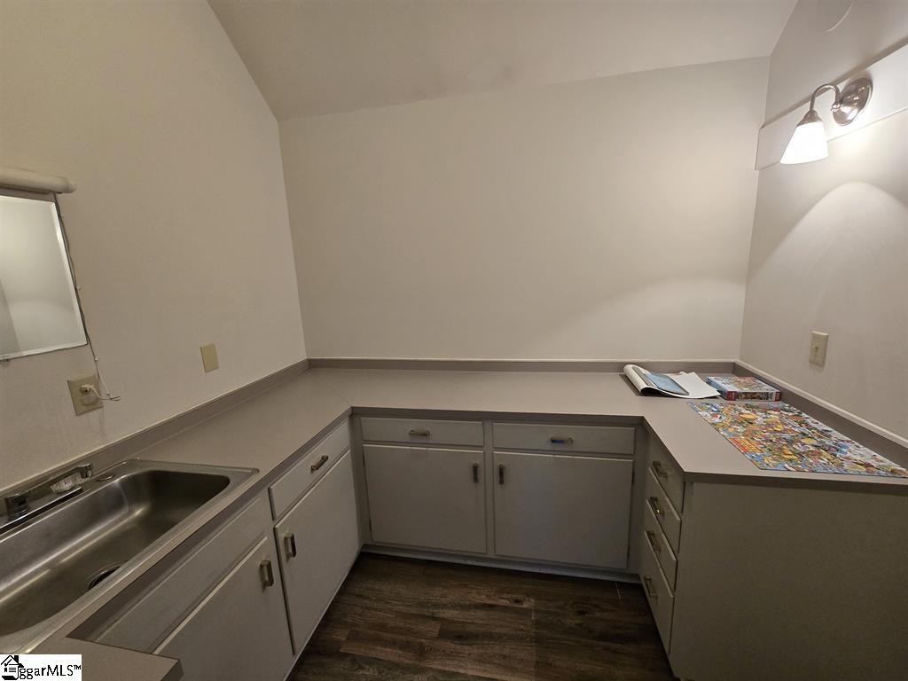 104 Ashley Road photo 25