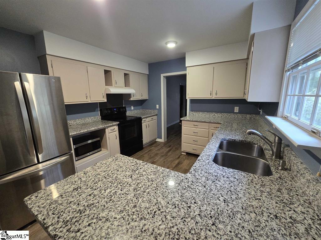 104 Ashley Road photo 10