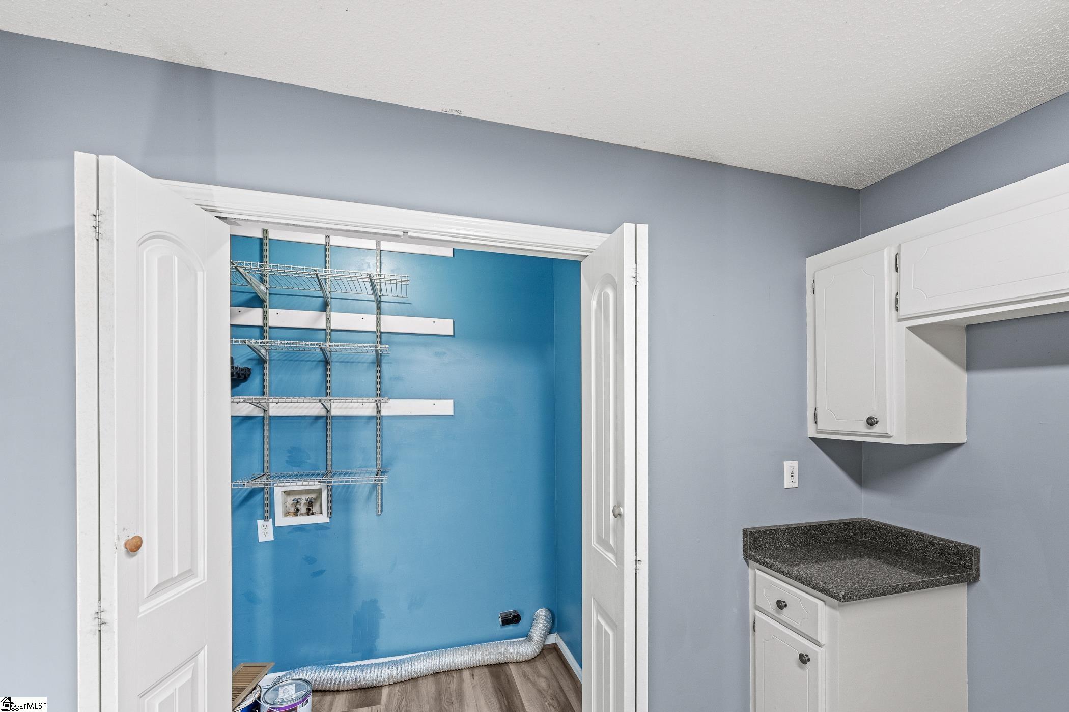 104 Jacqueline Road photo 15