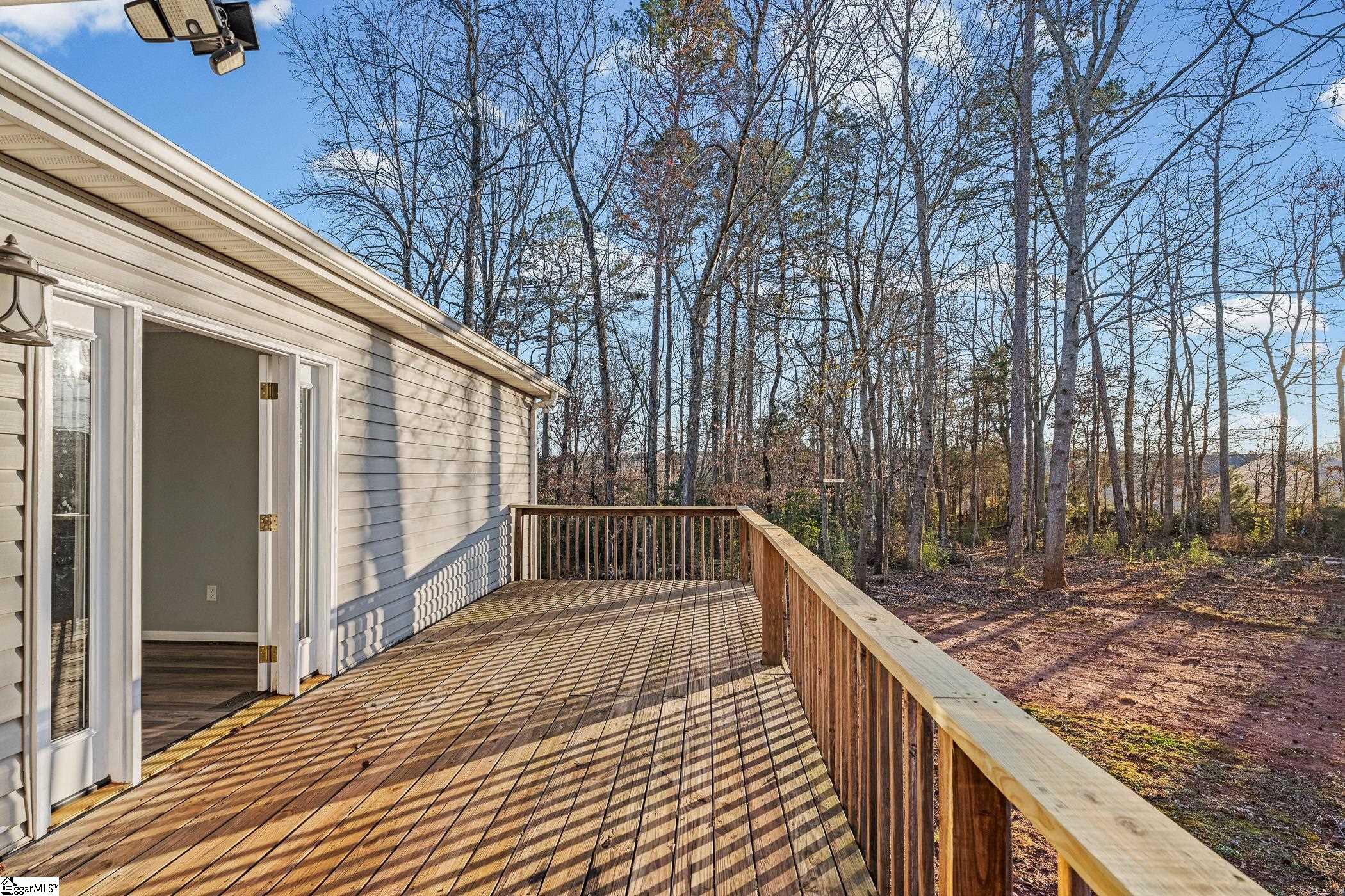 104 Jacqueline Road photo 5