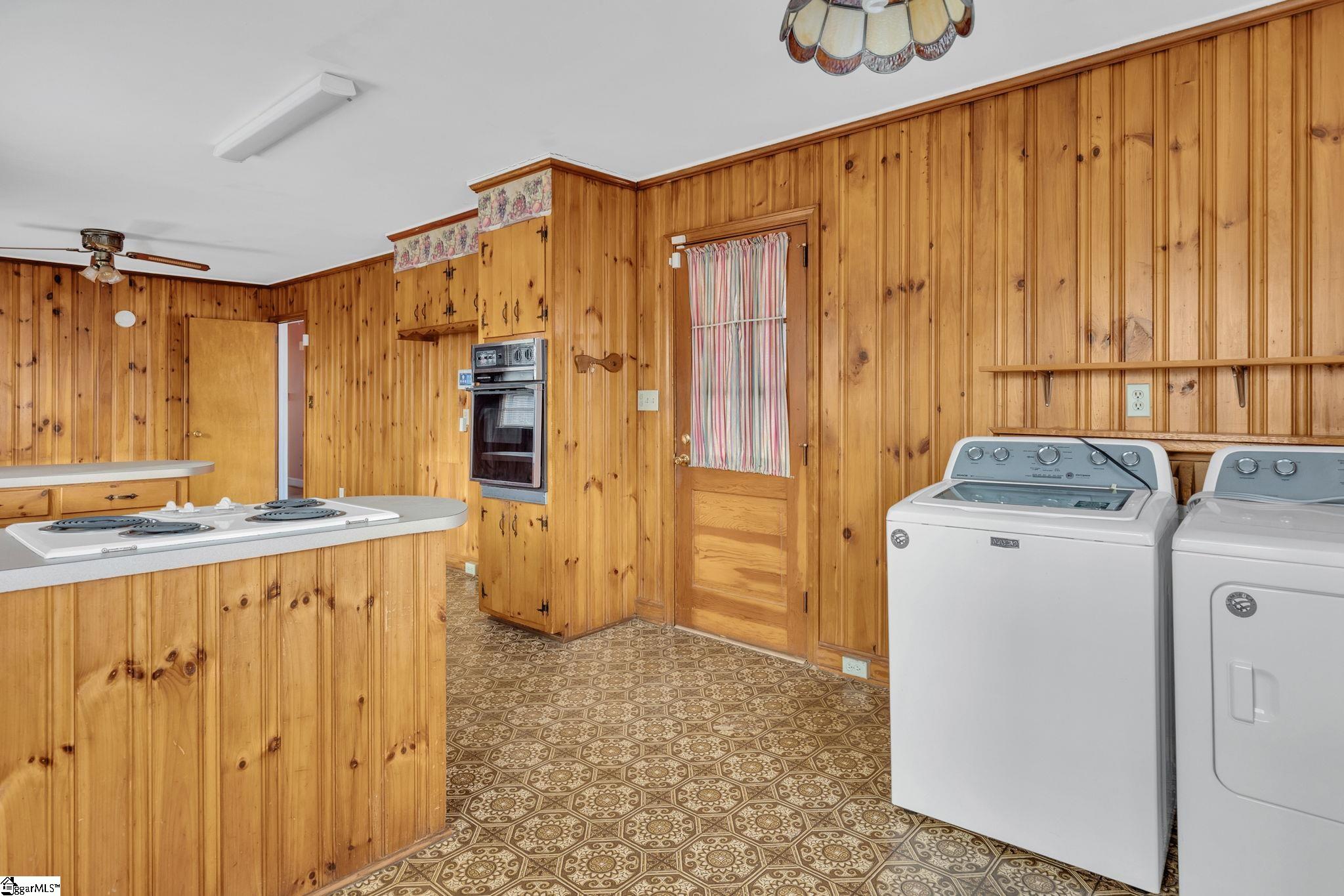 8819 White Horse Road Greenville, SC 29617-1204