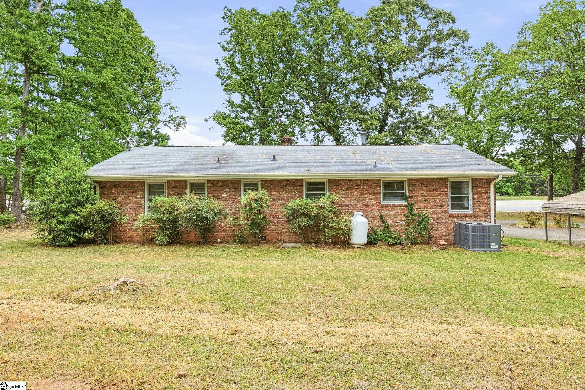 8819 White Horse Road Greenville, SC 29617-1204