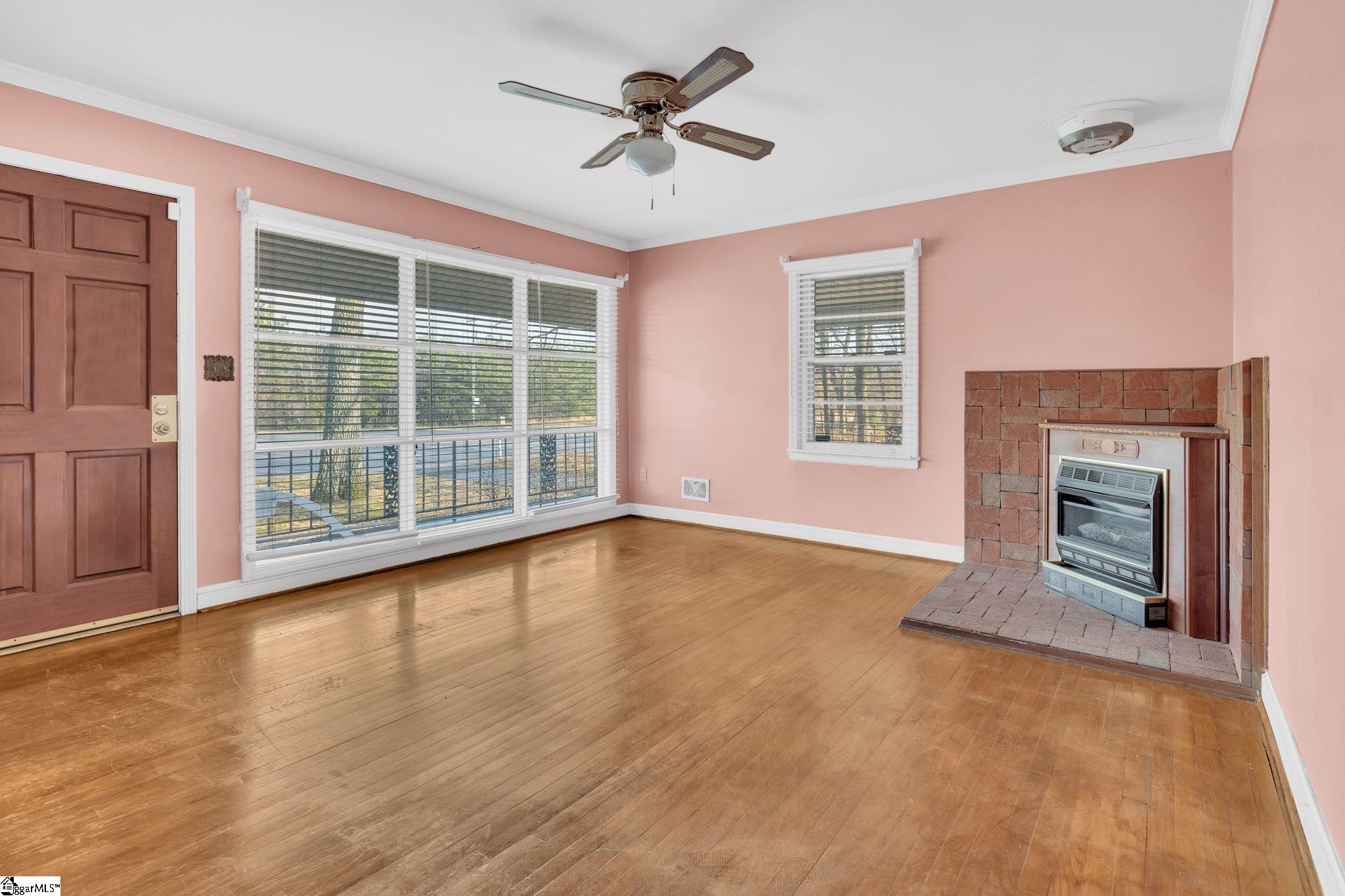 8819 White Horse Road Greenville, SC 29617-1204