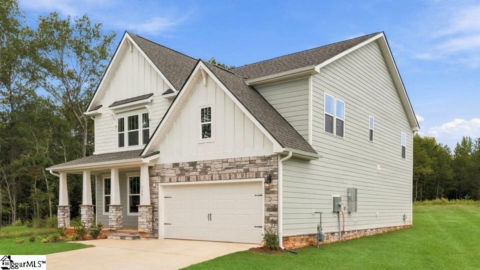 709 Catbird Court