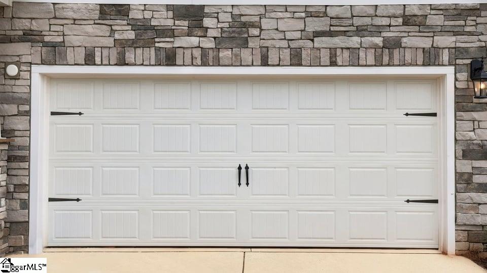 709 Catbird Court
