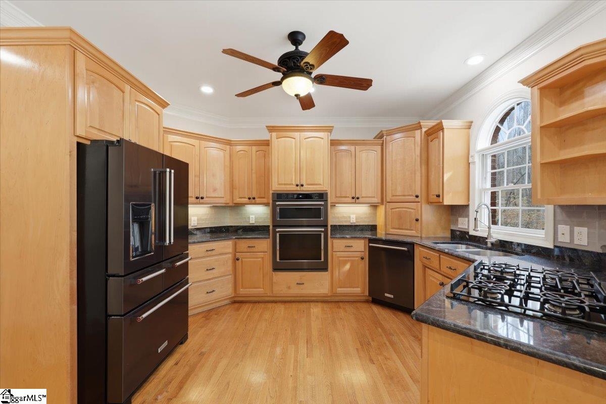 4 Radford Court Simpsonville, SC 29680