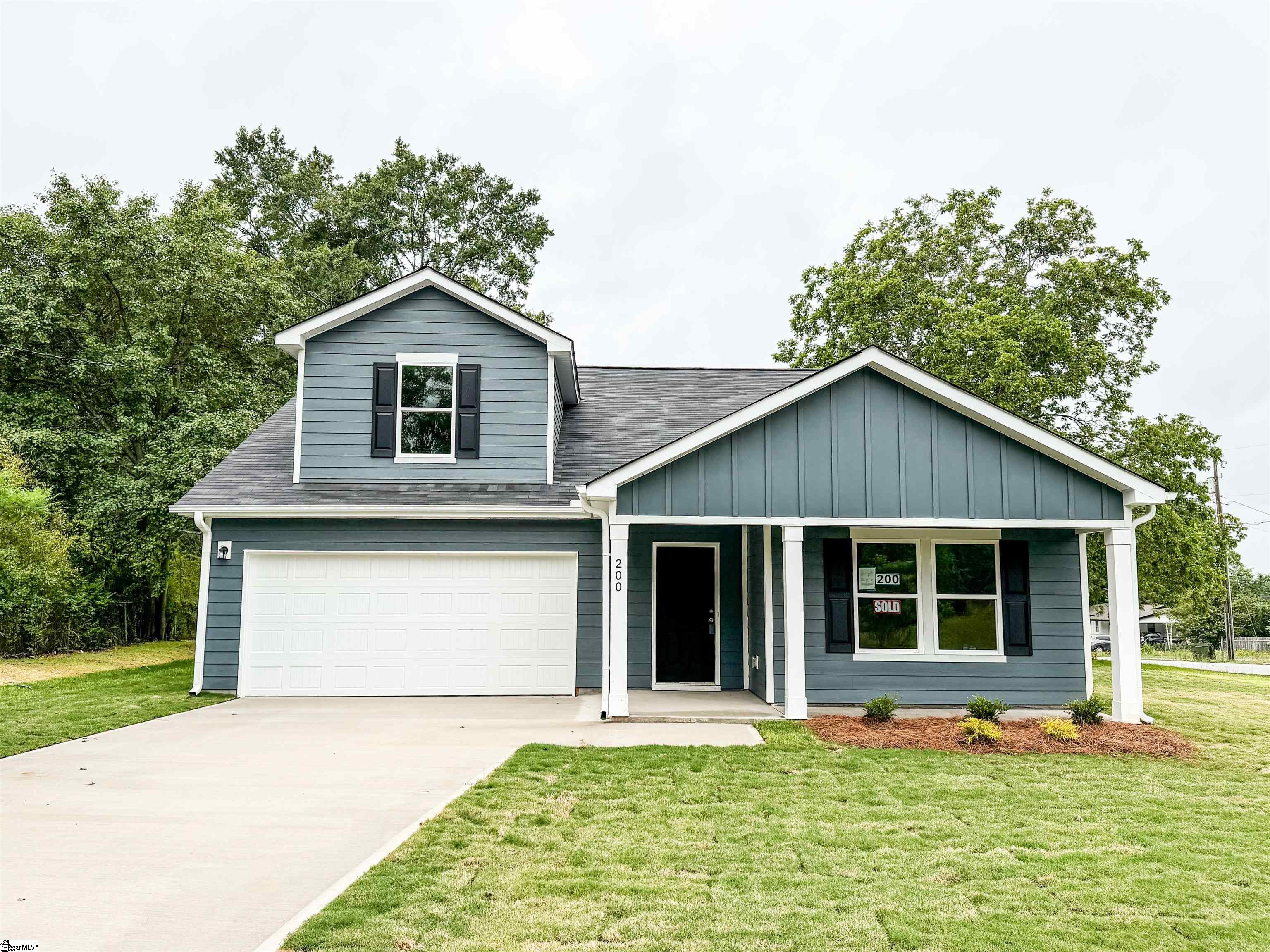 200 N Old Laurens Road, Fountain Inn SC 29644,Fountain Inn,Laurens,Residential