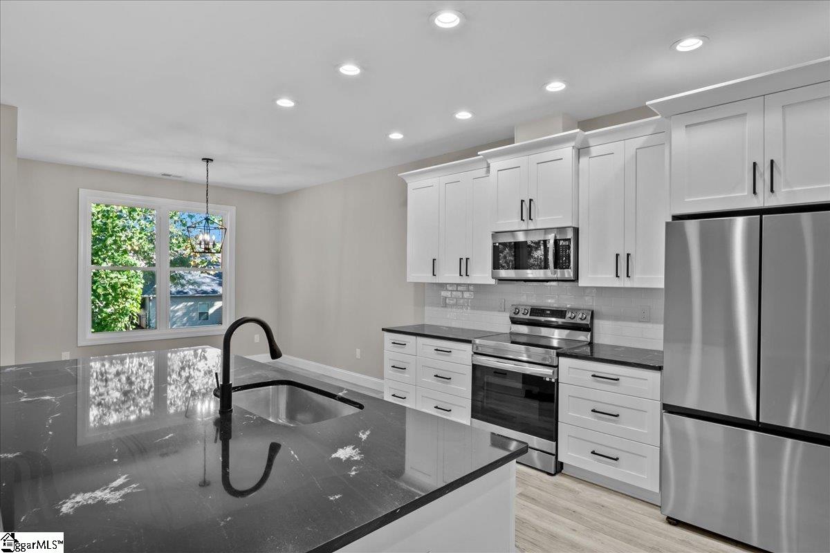105 Bree Drive photo 14