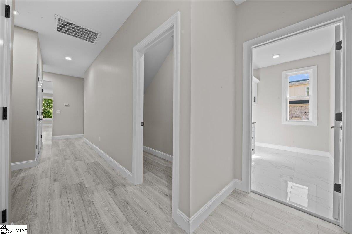 105 Bree Drive photo 20