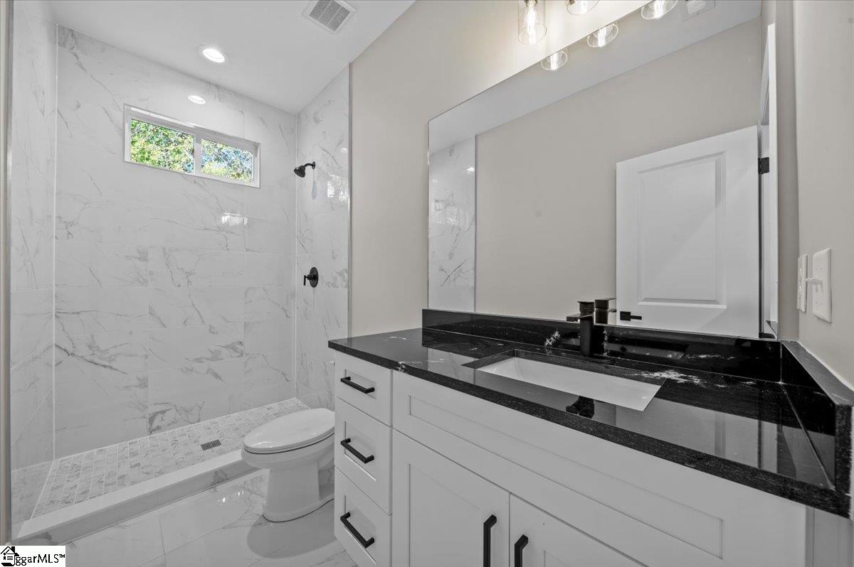 105 Bree Drive photo 32