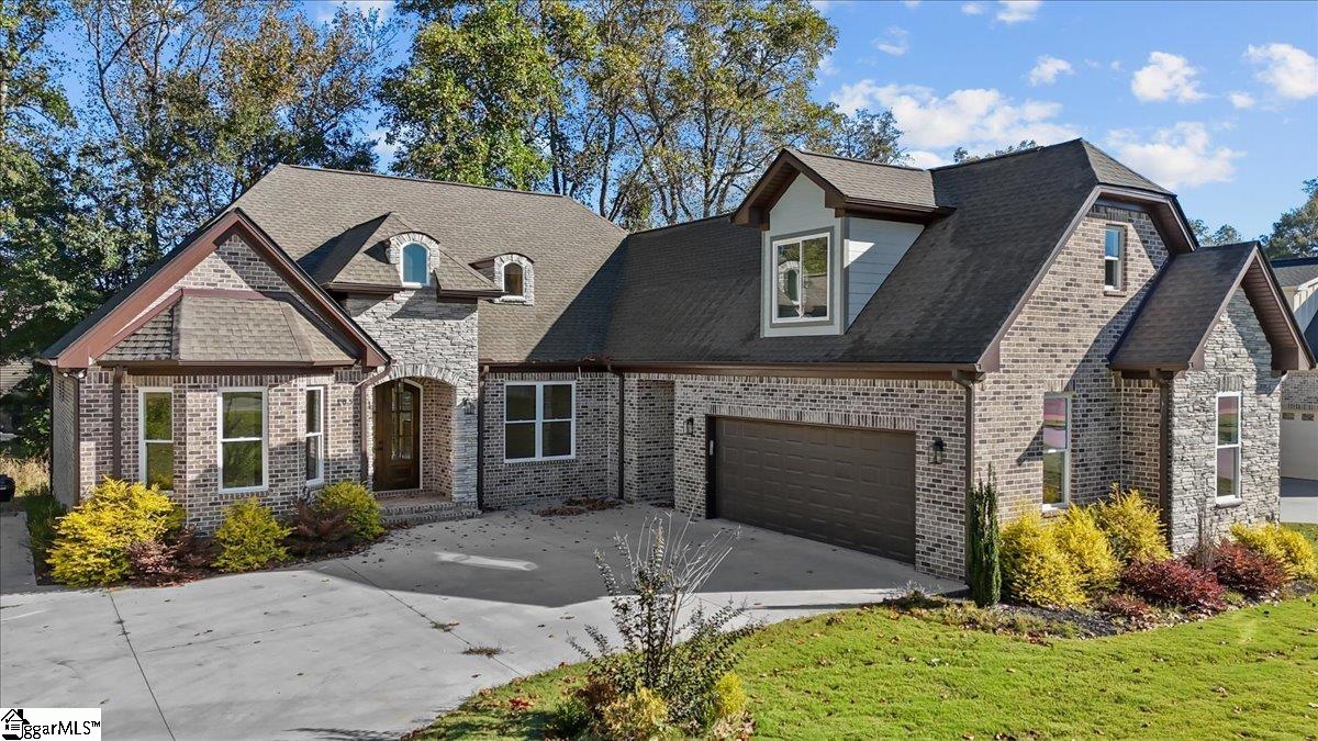 105 Bree Drive photo 5