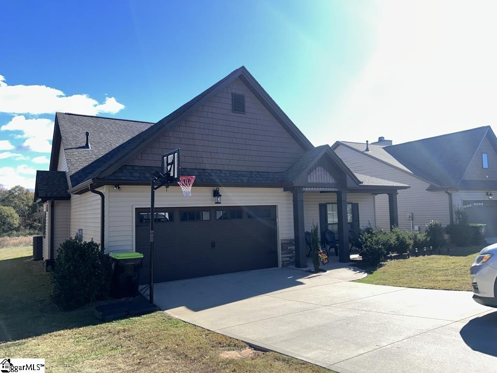 535 Woodcock Road photo 2