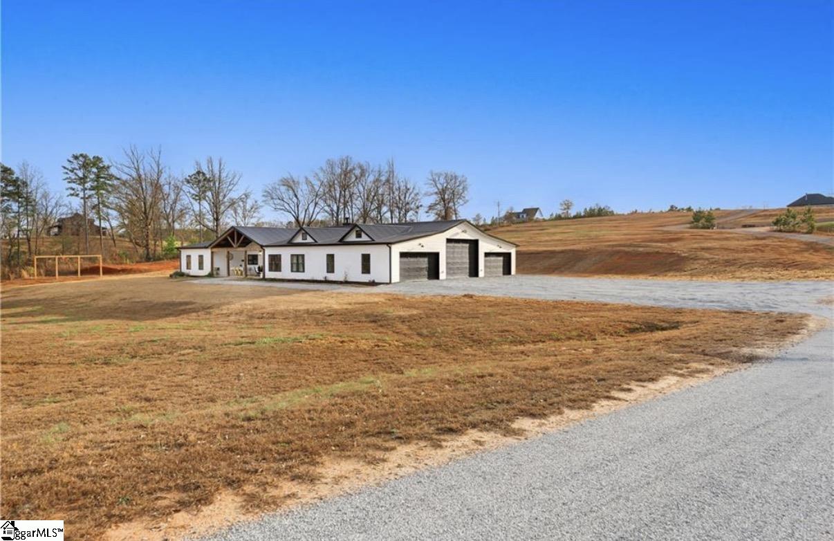 411 Sweetwater Club Drive Seneca, SC 29672