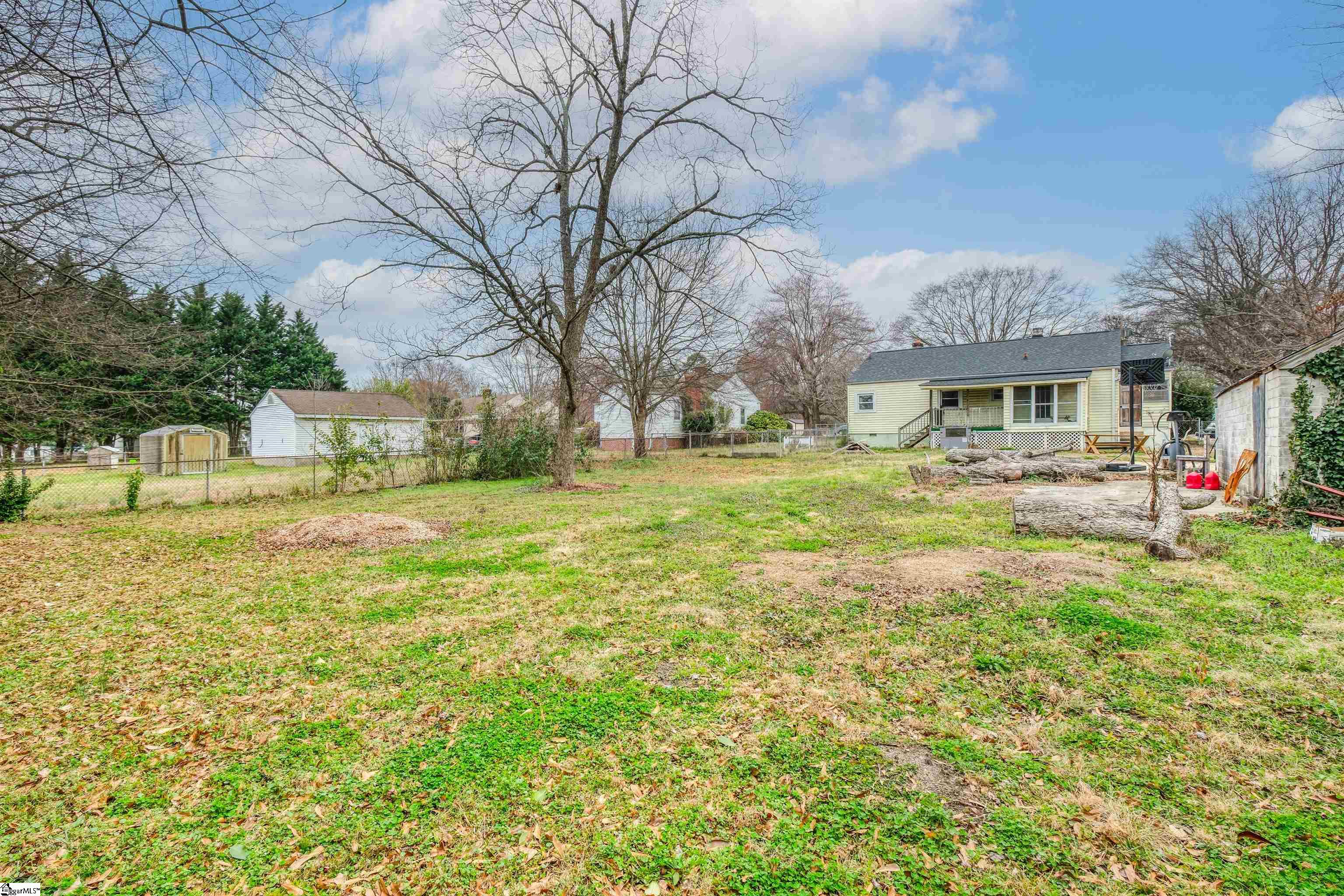 220 Donnan Road Greenville, SC 29687