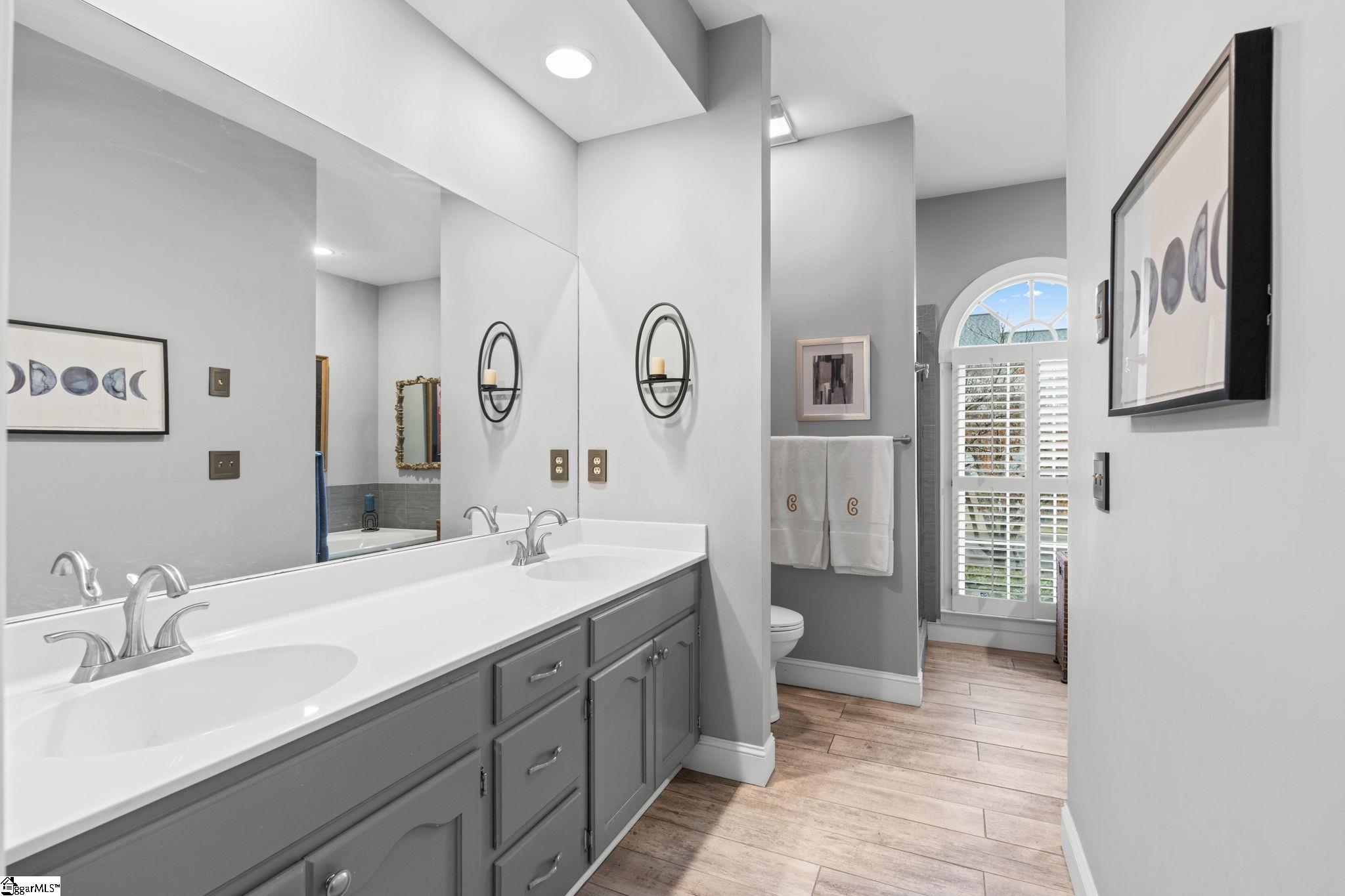 310 Greenview Circle, Greenville, SC, 29609