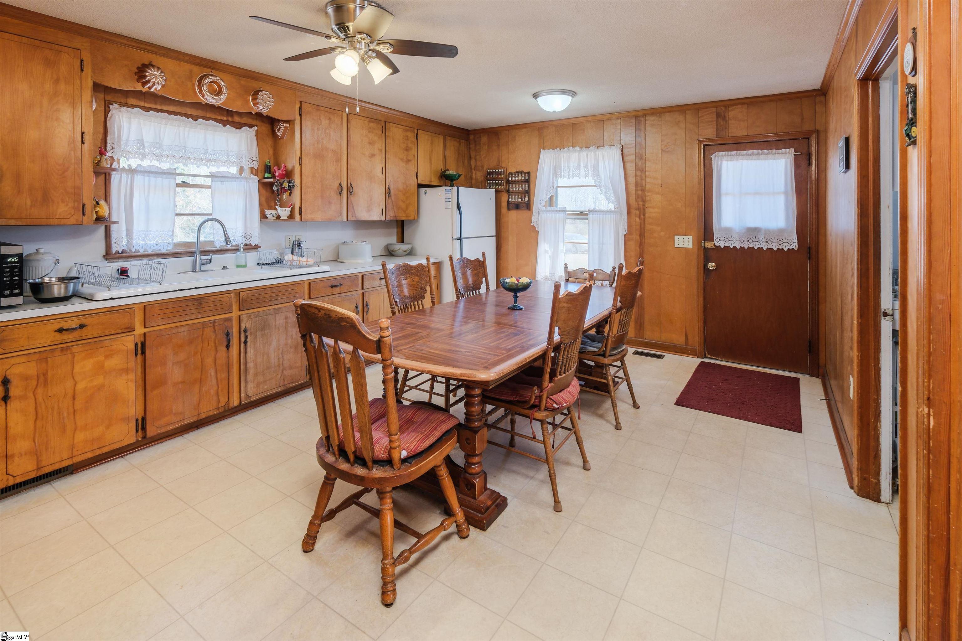 6400 Abbeville Highway Anderson, SC 29624