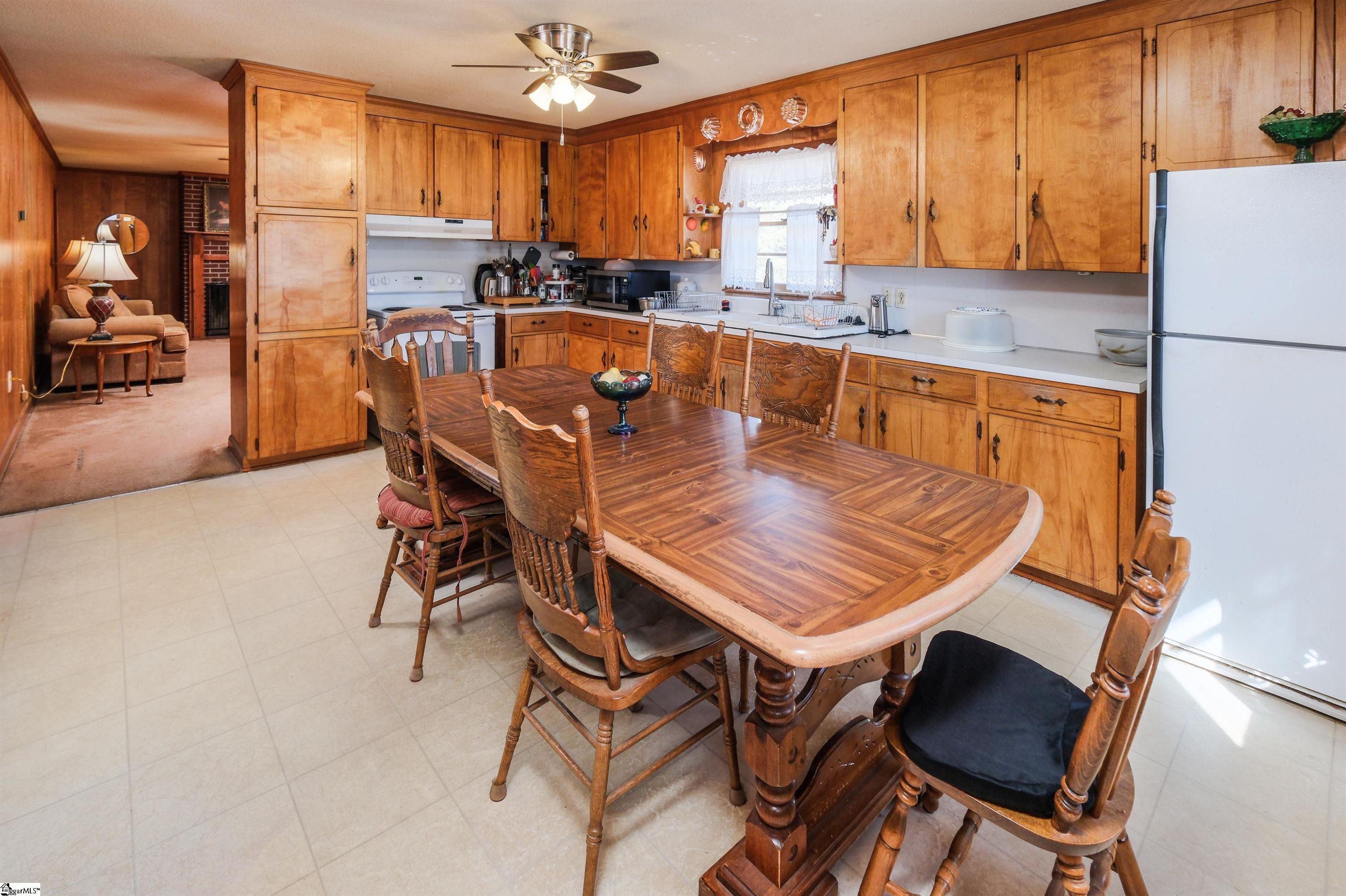 6400 Abbeville Highway Anderson, SC 29624