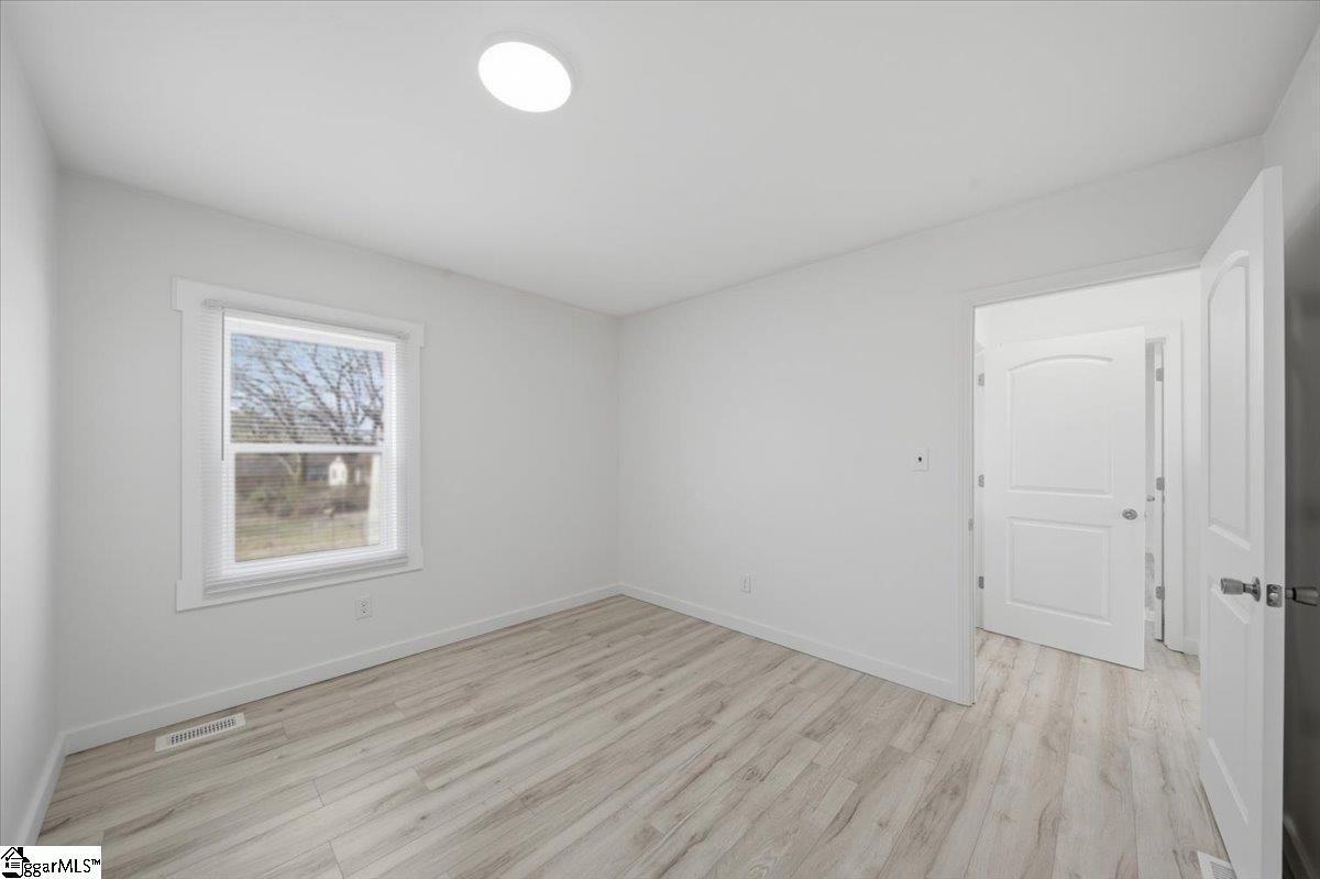 208B Collins Avenue, Spartanburg, SC, 29306