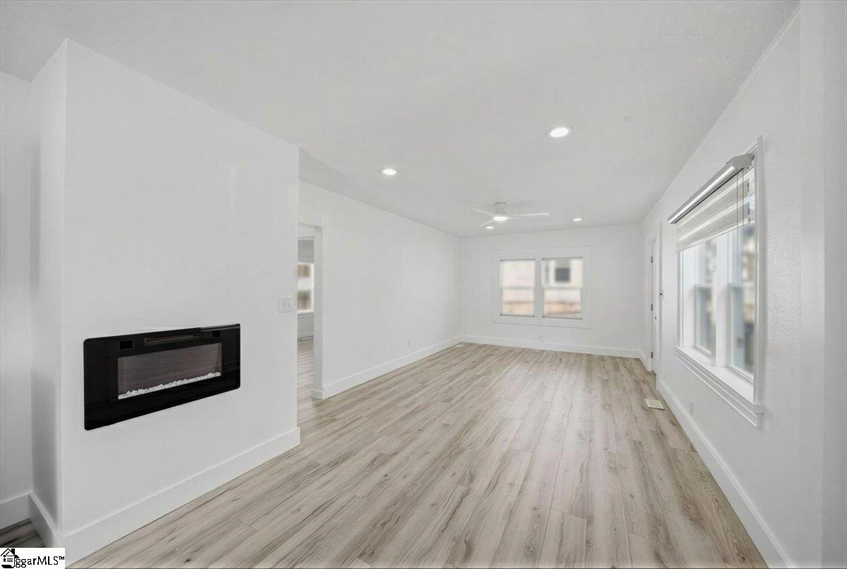 208B Collins Avenue, Spartanburg, SC, 29306