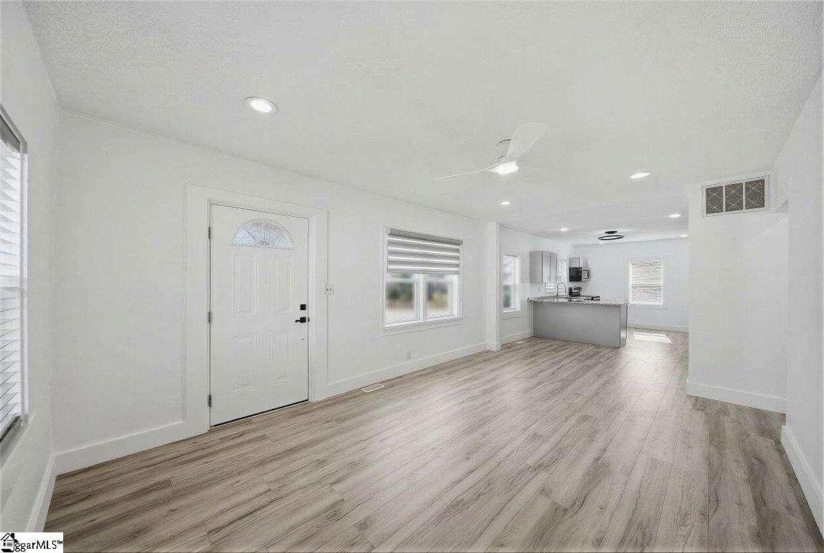 208B Collins Avenue, Spartanburg, SC, 29306