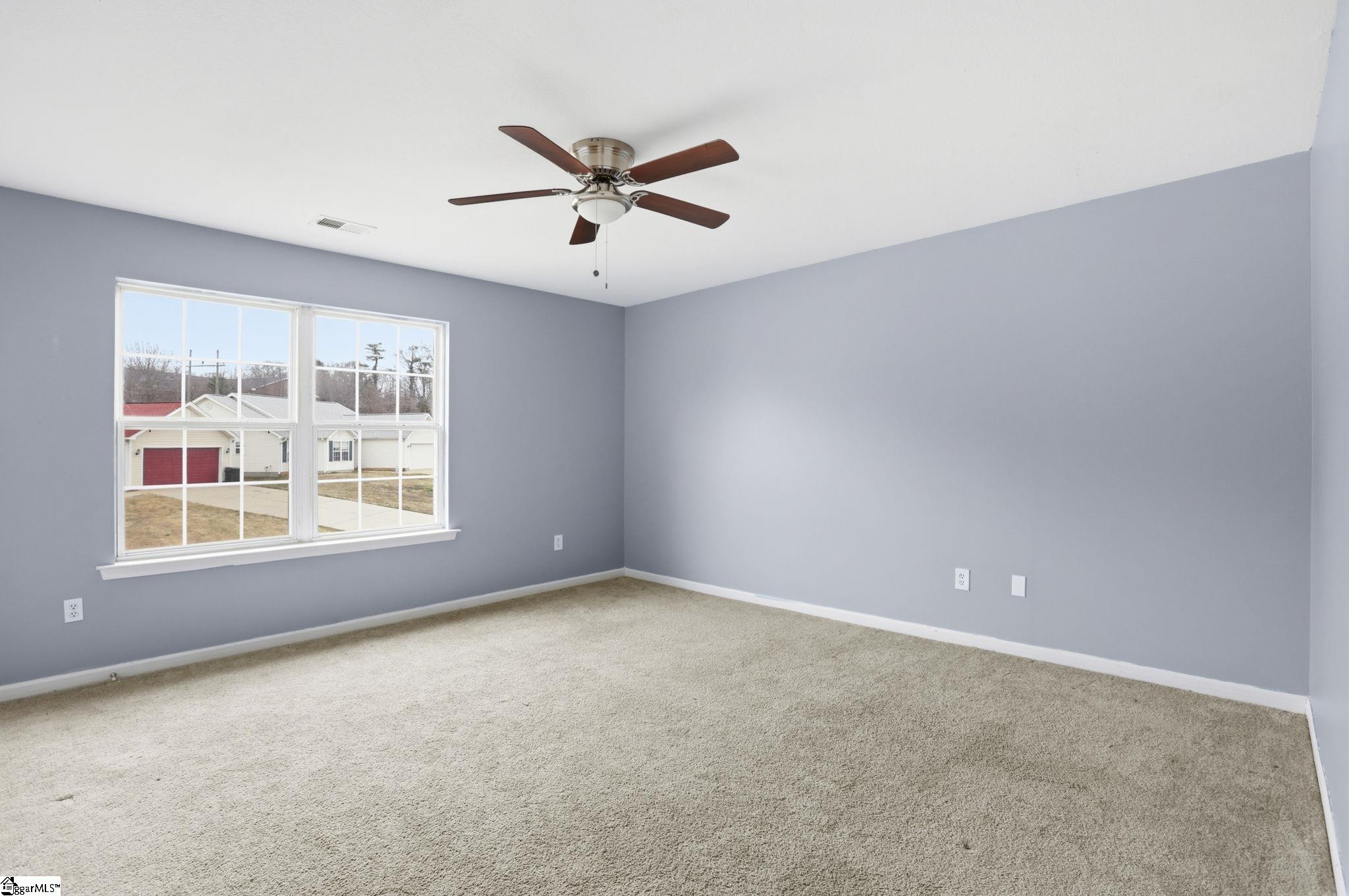 213 Kingscreek Drive photo 32