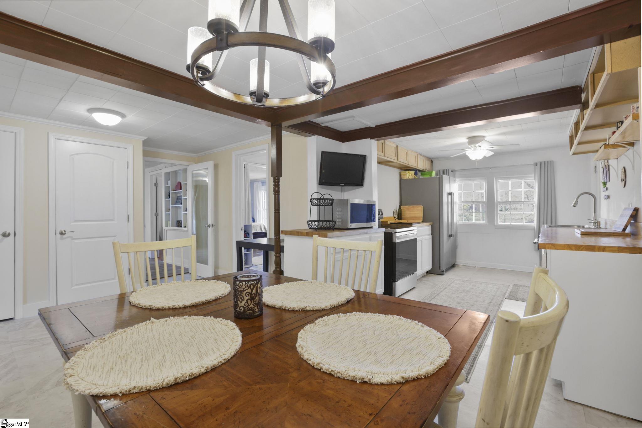 303 Horse Creek Road Chesnee, SC 29323