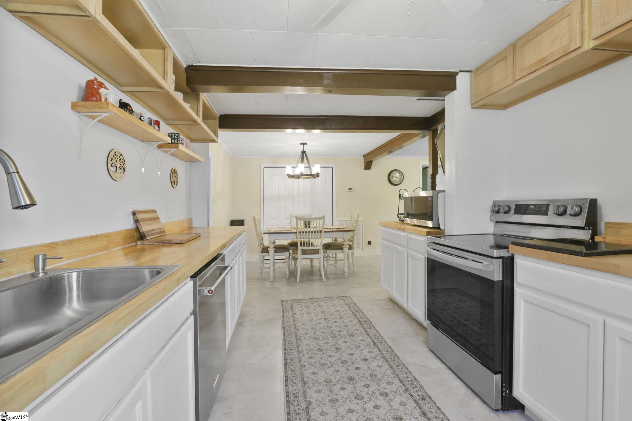 303 Horse Creek Road Chesnee, SC 29323