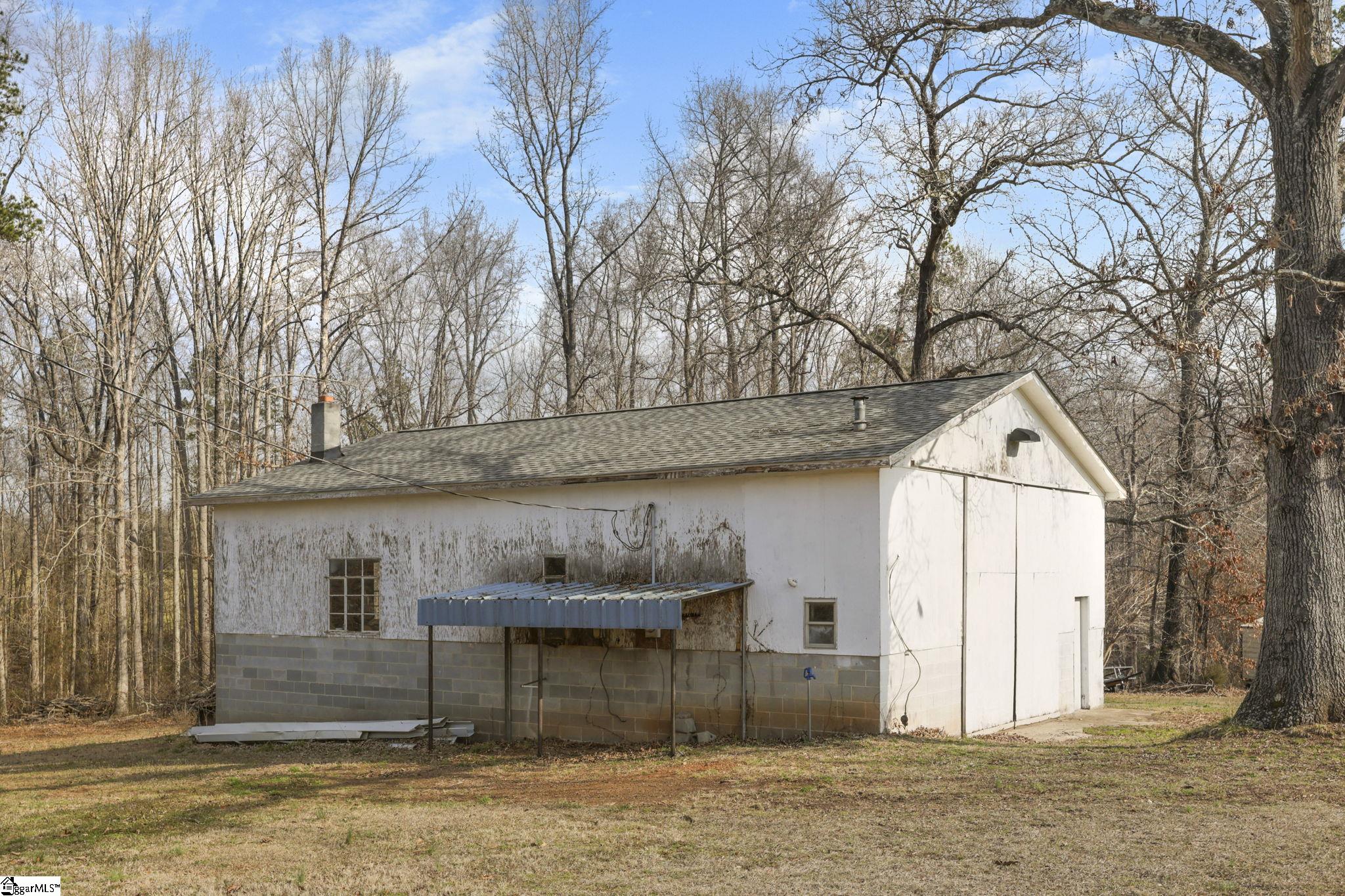 303 Horse Creek Road Chesnee, SC 29323