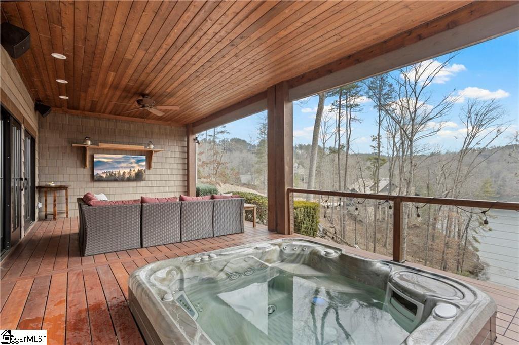 225 Saranac Drive Sunset, SC 29685