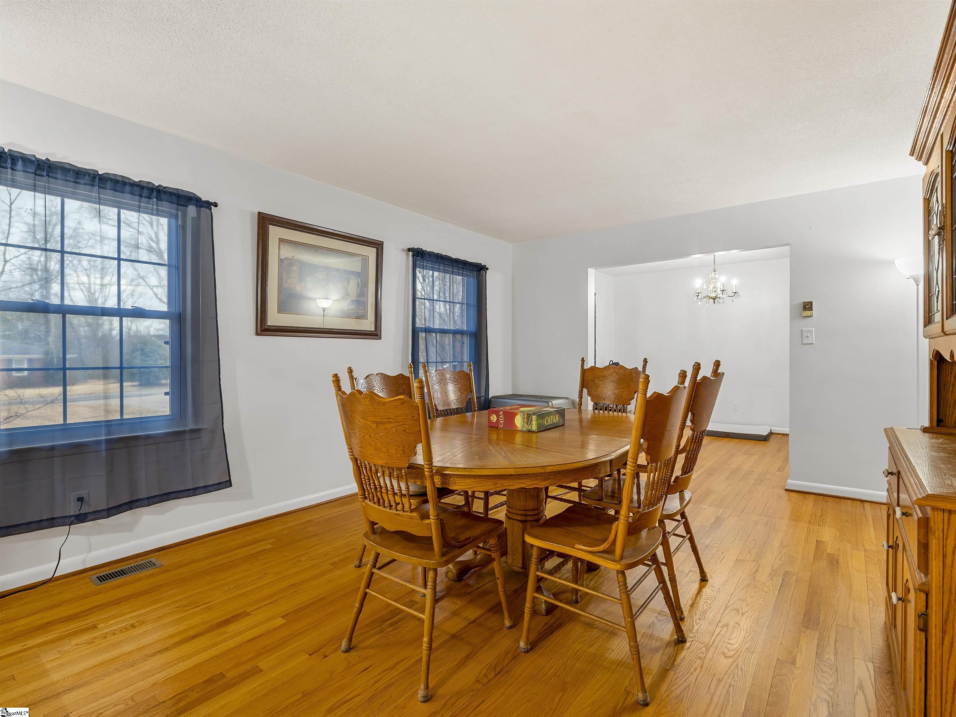 110 Ridgeway Road, Spartanburg, SC, 29301