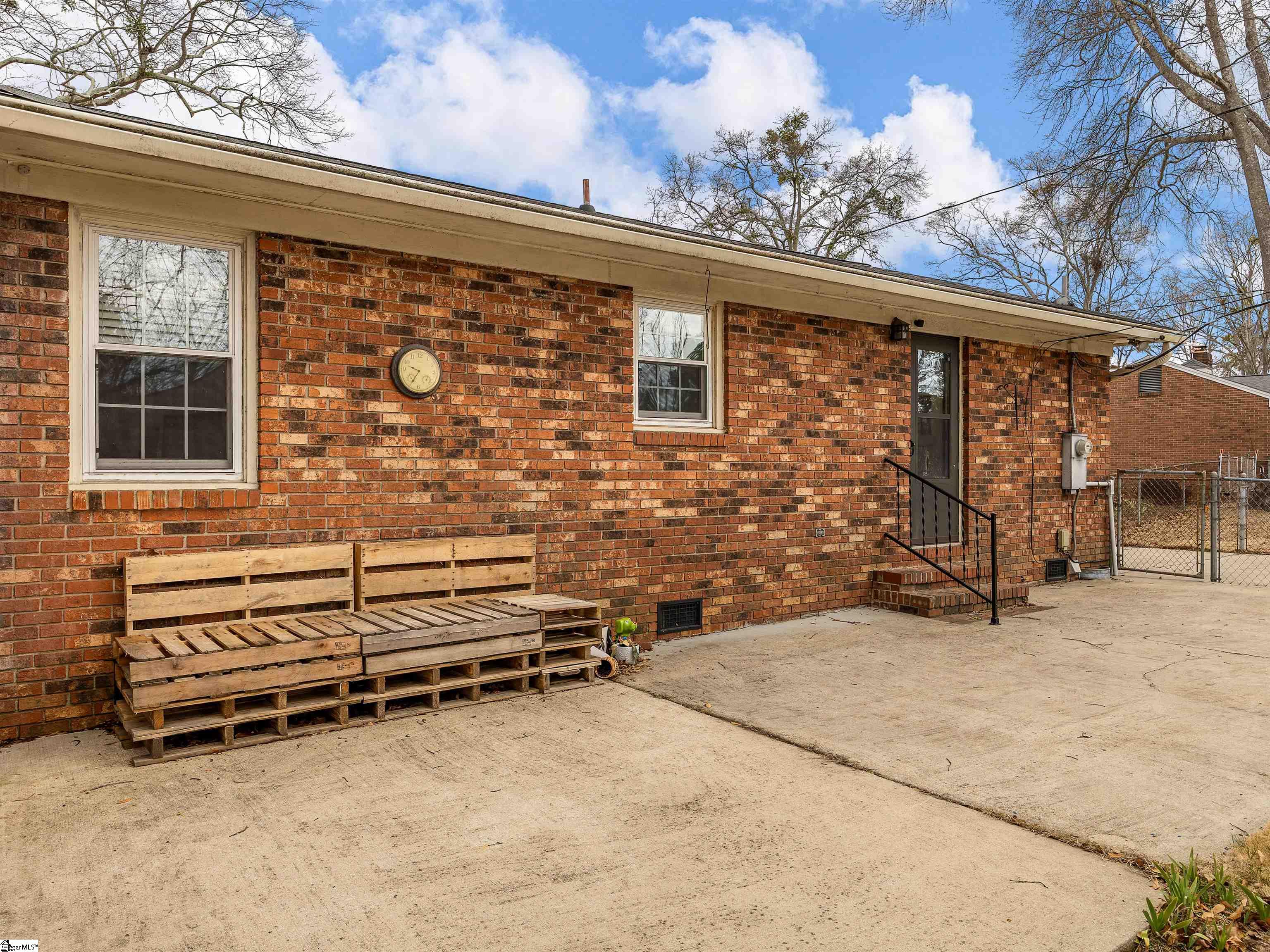 110 Ridgeway Road, Spartanburg, SC, 29301