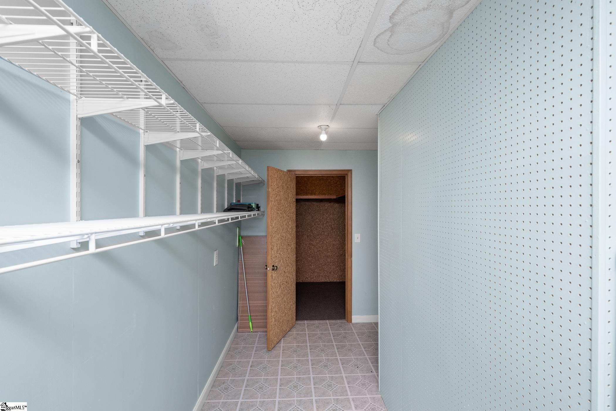 223 Covington Road, Greenville, SC, 29617-2007