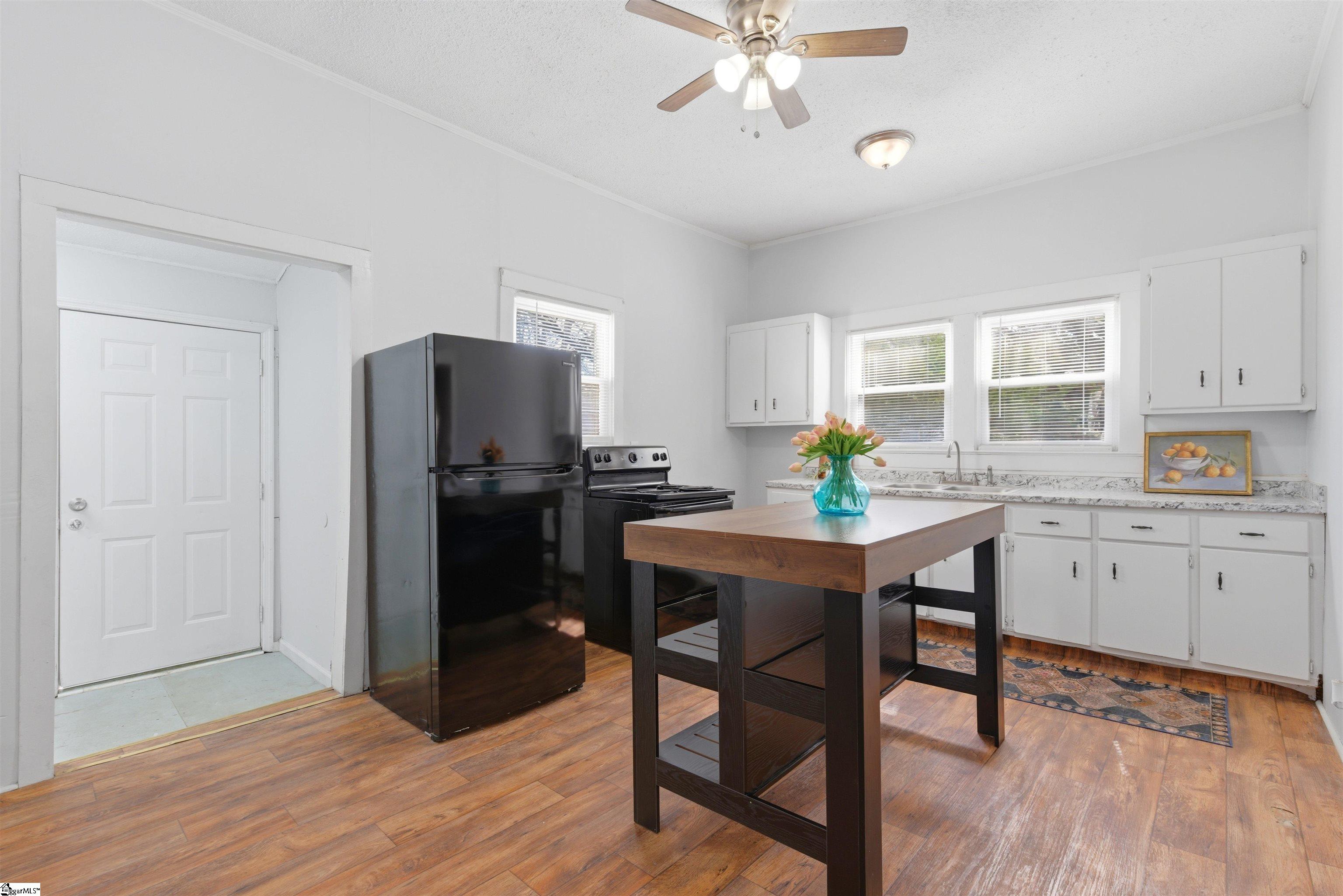 Homes for sale in Greer, SC | 10 Bobo St, Greer, SC 29650 | MLS# 1584008