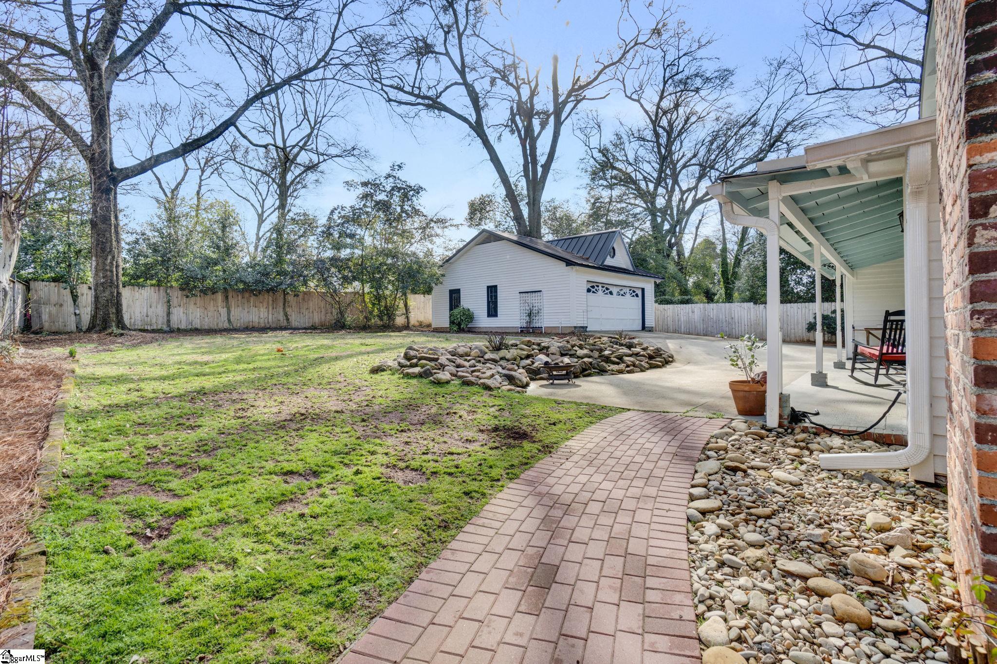 522 Cleveland Street Greenville, SC 29601