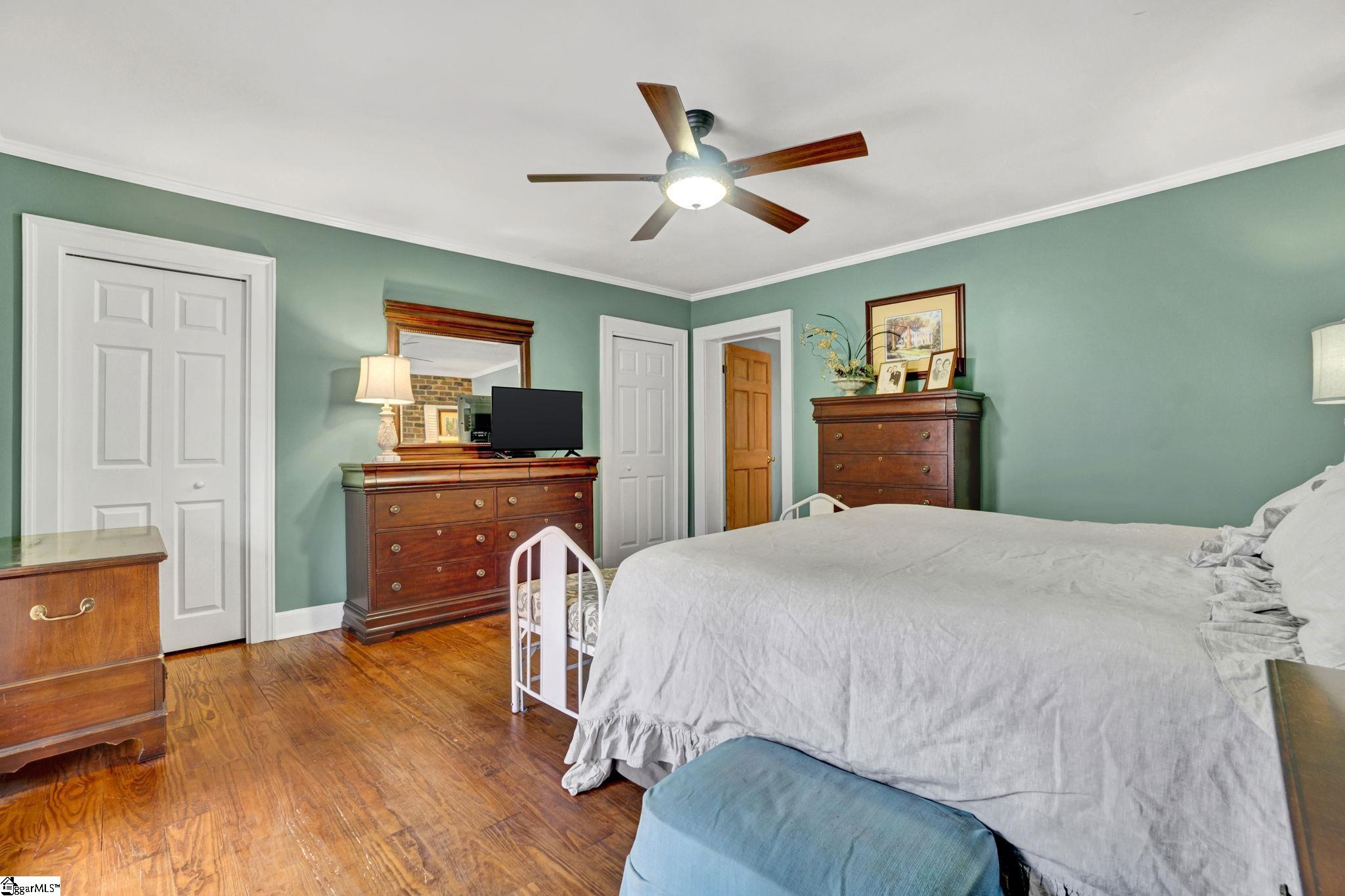 522 Cleveland Street Greenville, SC 29601