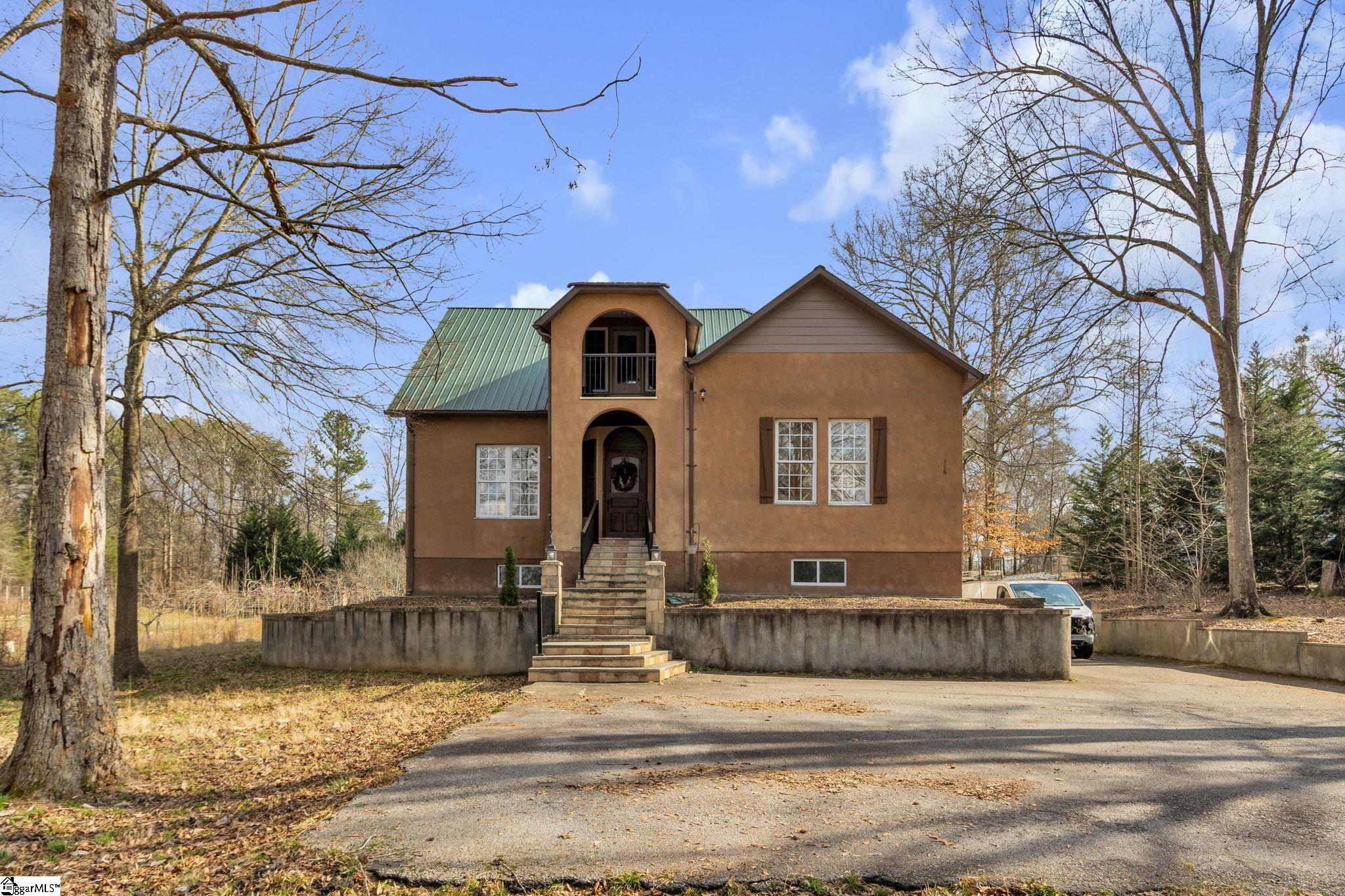 318 Saranac Drive photo 1