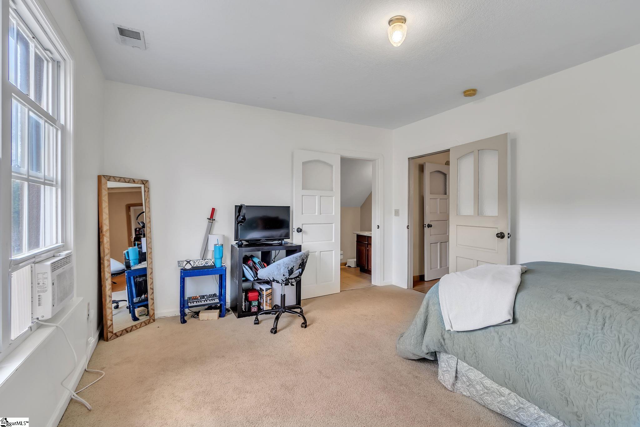 318 Saranac Drive photo 14