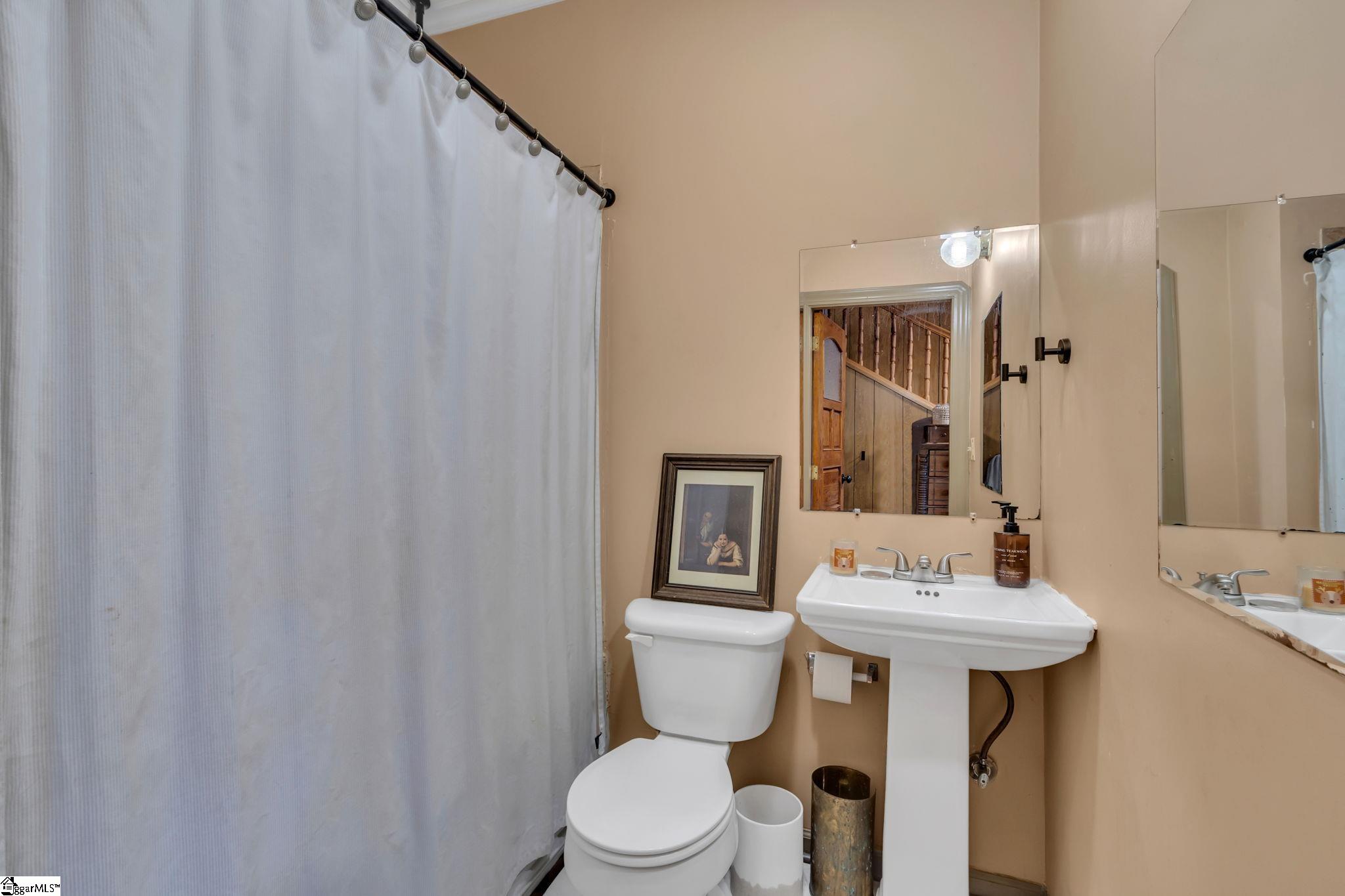 318 Saranac Drive photo 24