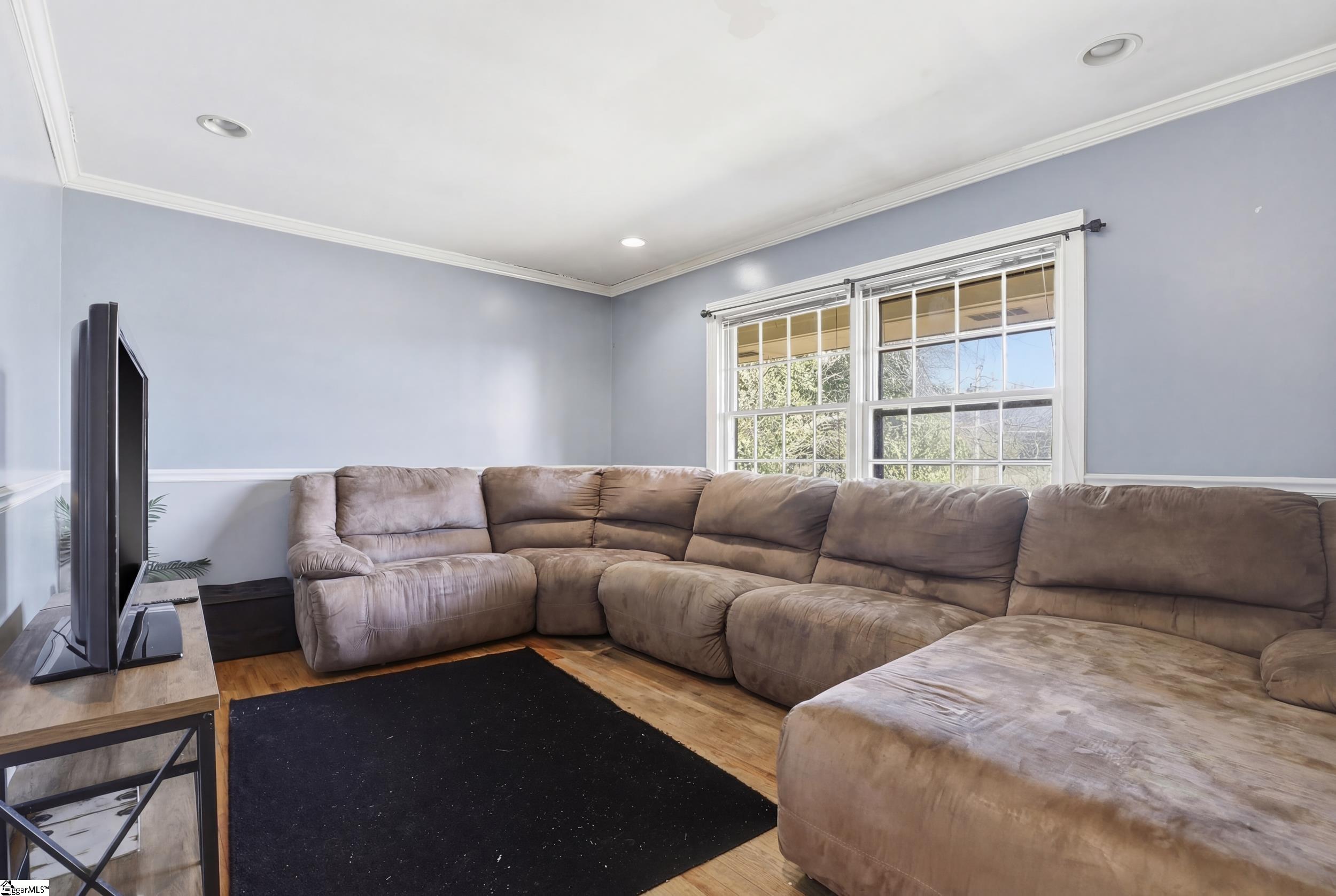 632 Old Augusta Road Greenville, SC 29605