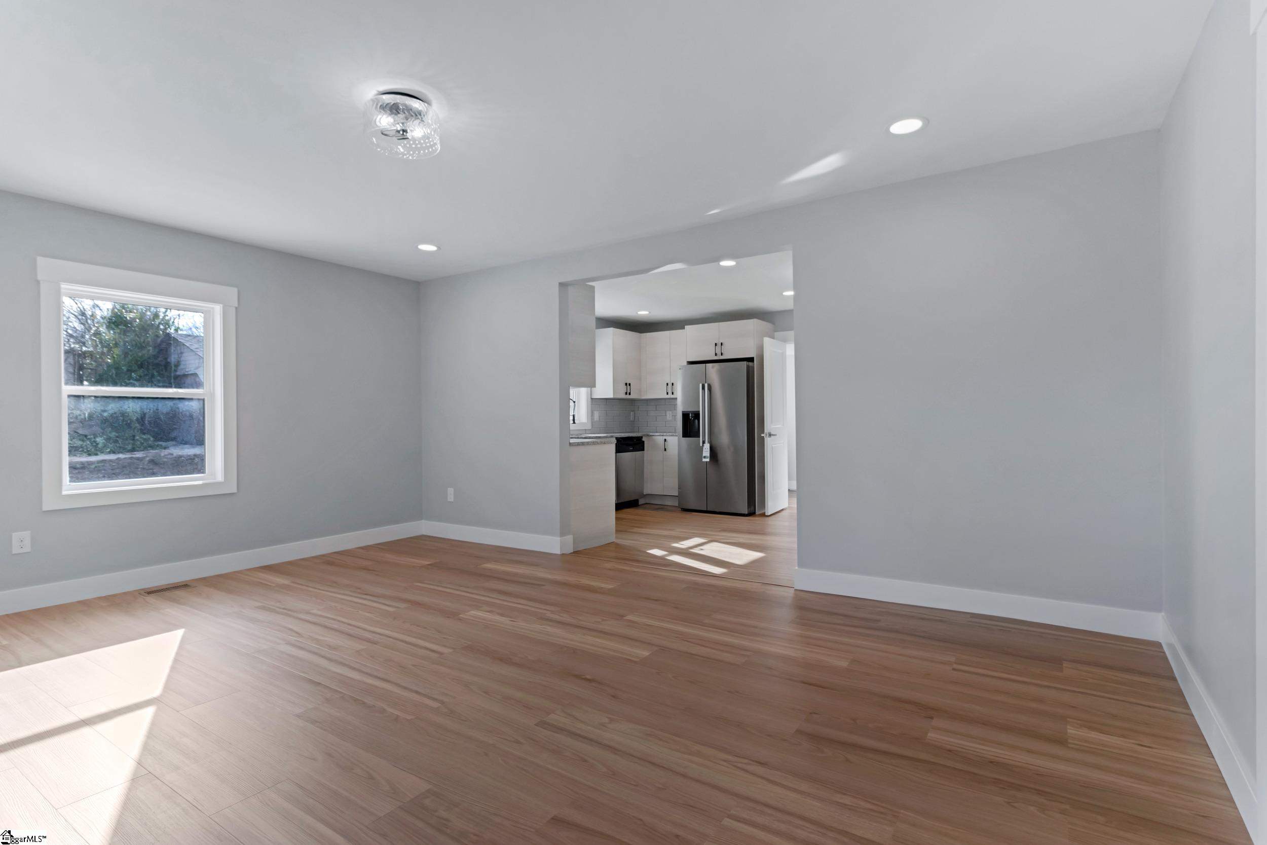 10 Adger Street