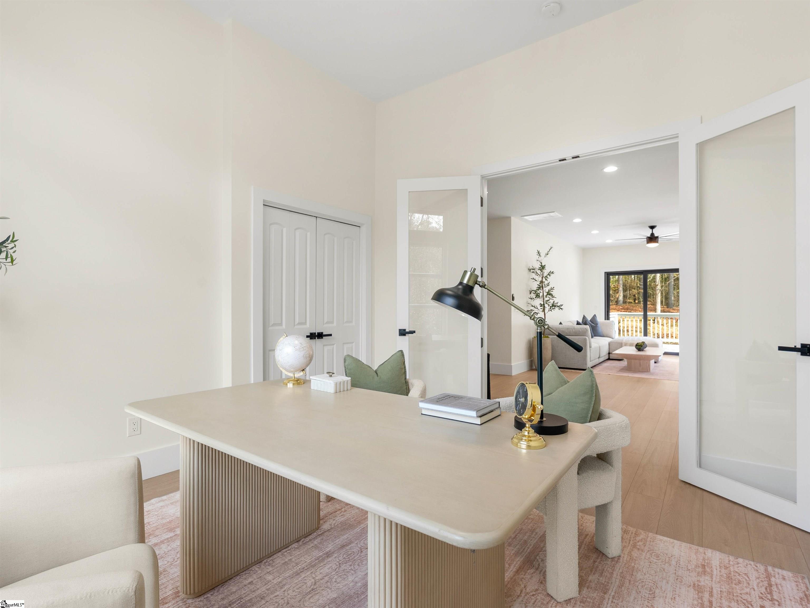 1026 Blumefield Road photo 17